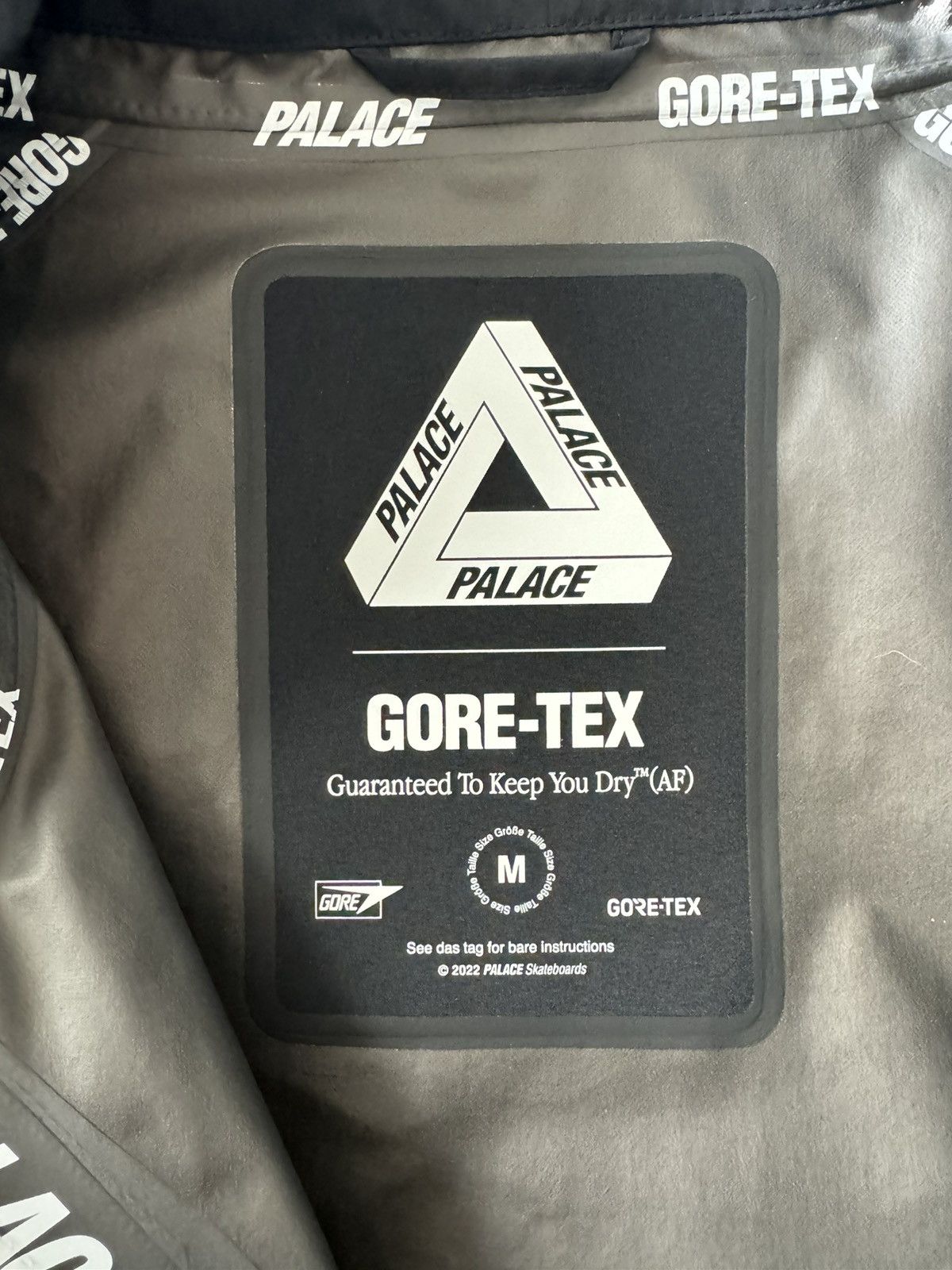 Palace Palace Gore-Tex R-Tek Jacket SSN 2022 Size US M / EU 48-50 / 2 - 7 Thumbnail
