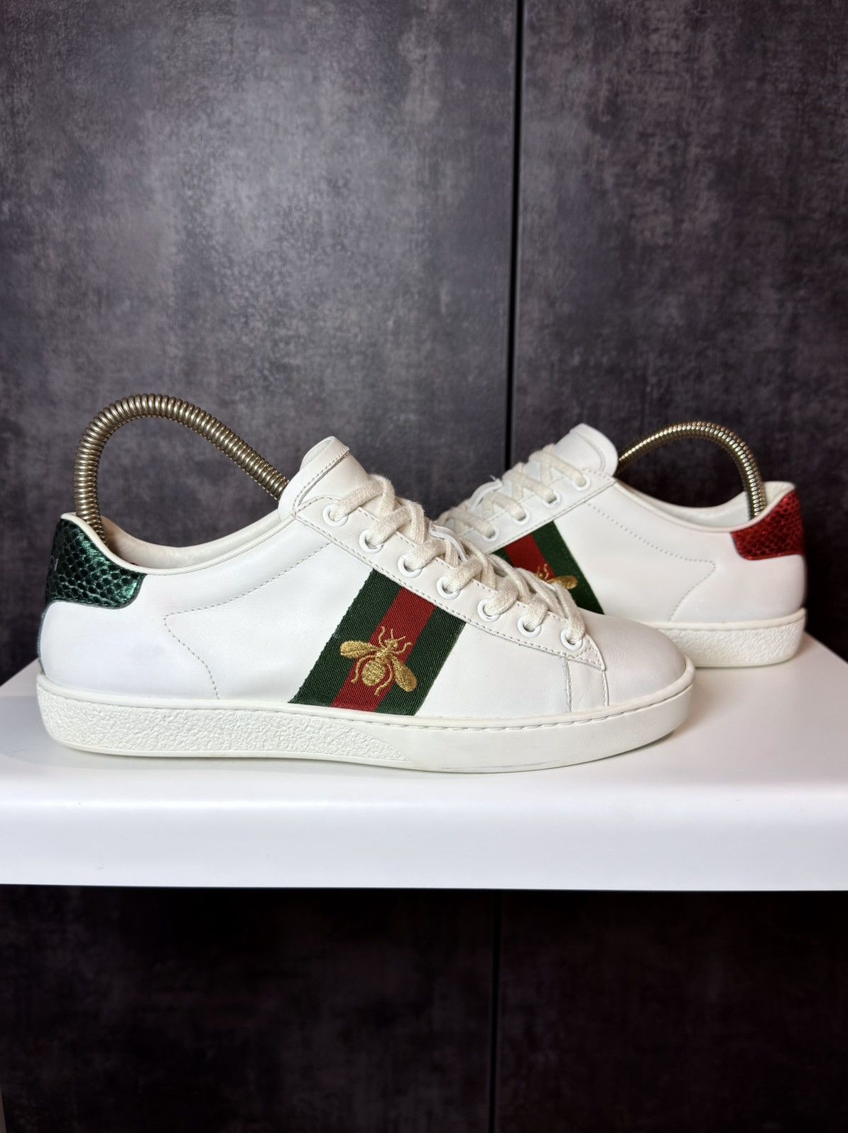 Gucci Gucci Ace Bee Low Top Sneakers Tom Ford Golden Goose Dior Size US 7 / IT 37 - 4 Thumbnail