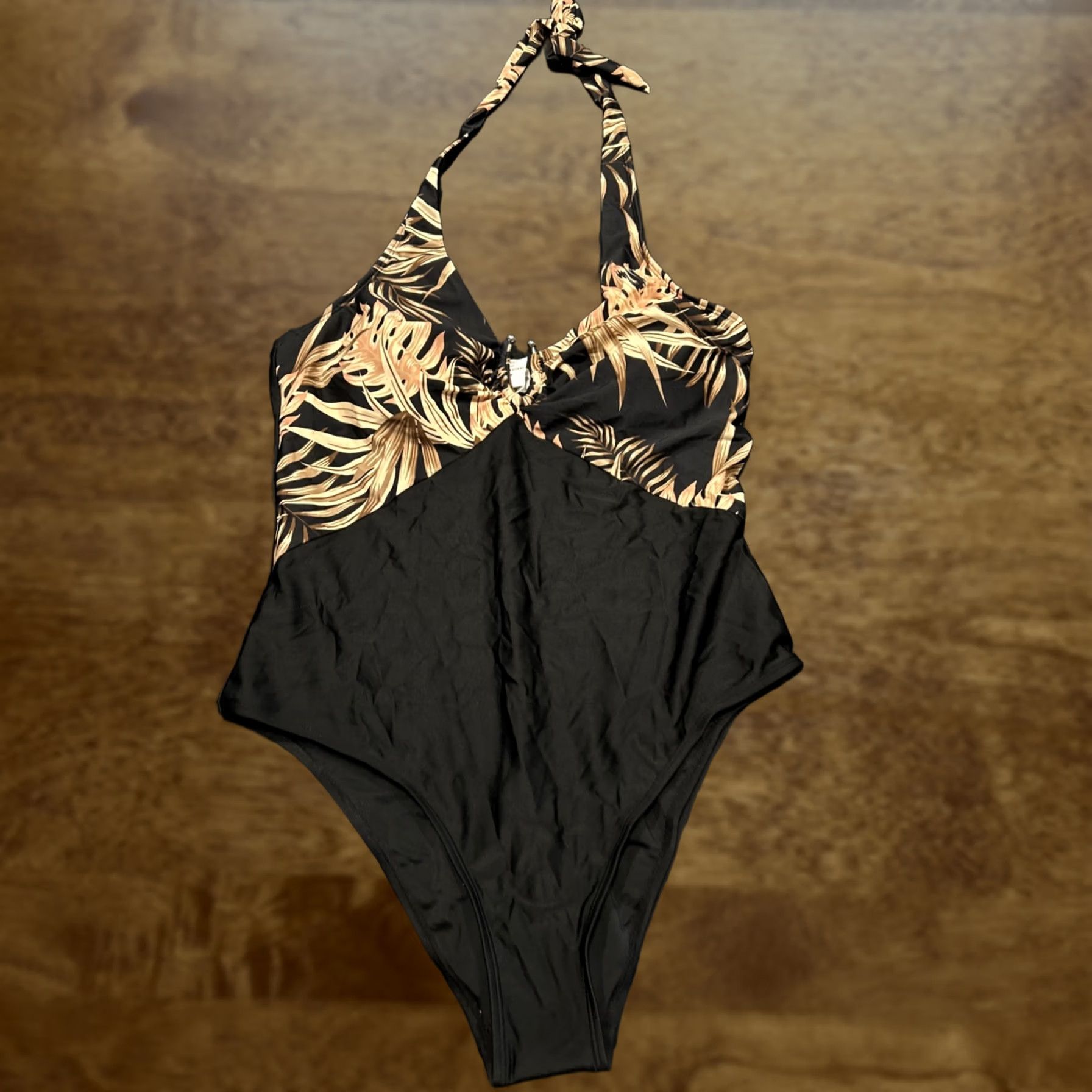 Vintage Cupshe Womens XL Tropical Floral Halter One Piece Swimsuit Black New A43 Size ONE SIZE - 1 Thumbnail