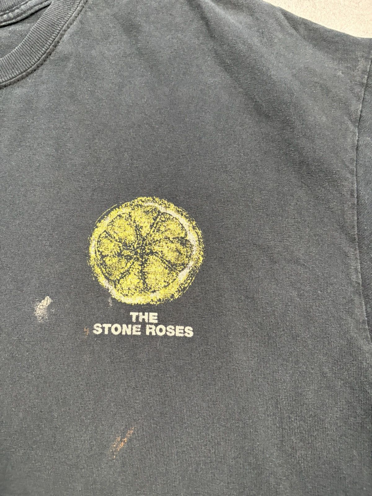 Band Tees Vintage 2000s Y2K Distressed The Stone Roses Band T Shirt L Size US L / EU 52-54 / 3 - 14 Thumbnail