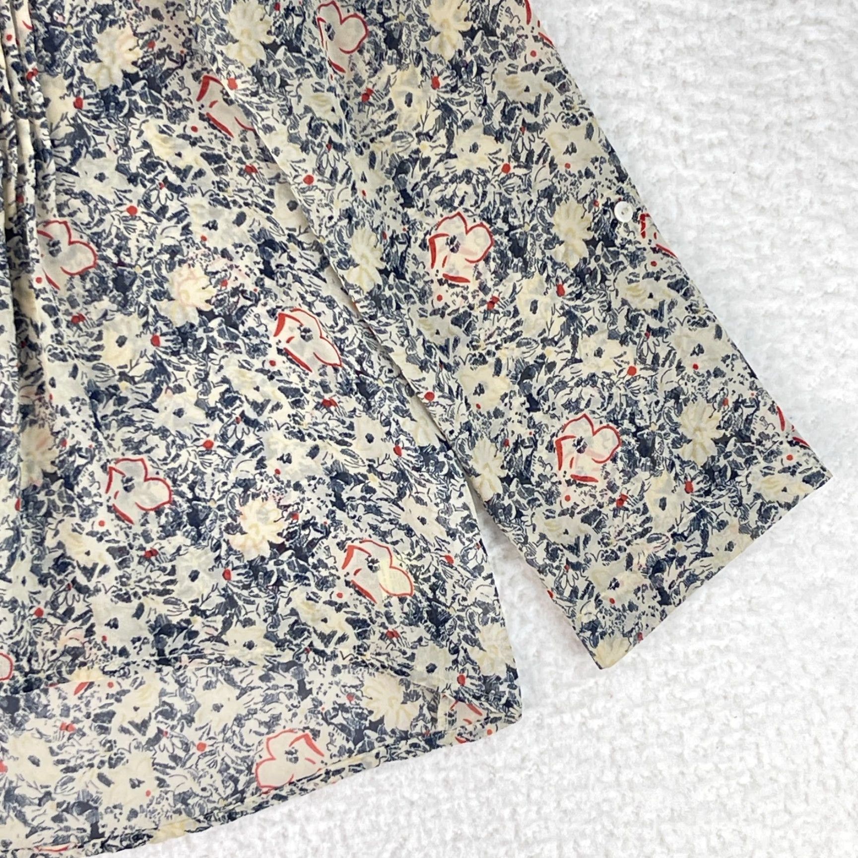 Needles Pins and Needles Floral Print Button-Up Shirt Womens Long Sleeve M Ivory Blue Pattern Floral Size M Womens Size M / US 6-8 / IT 42-44 - 4 Thumbnail