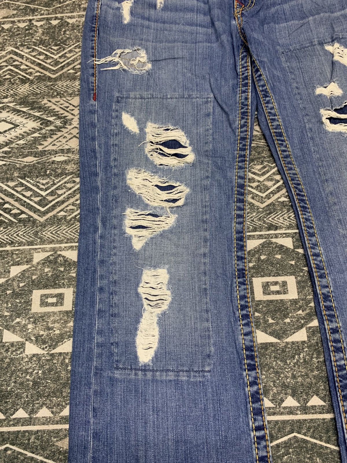 True Religion 🔥RARE🔥TRUE RELIGION RARE DISTRESSED STYLE DENIM PANT Size US 34 / EU 50 - 3 Thumbnail