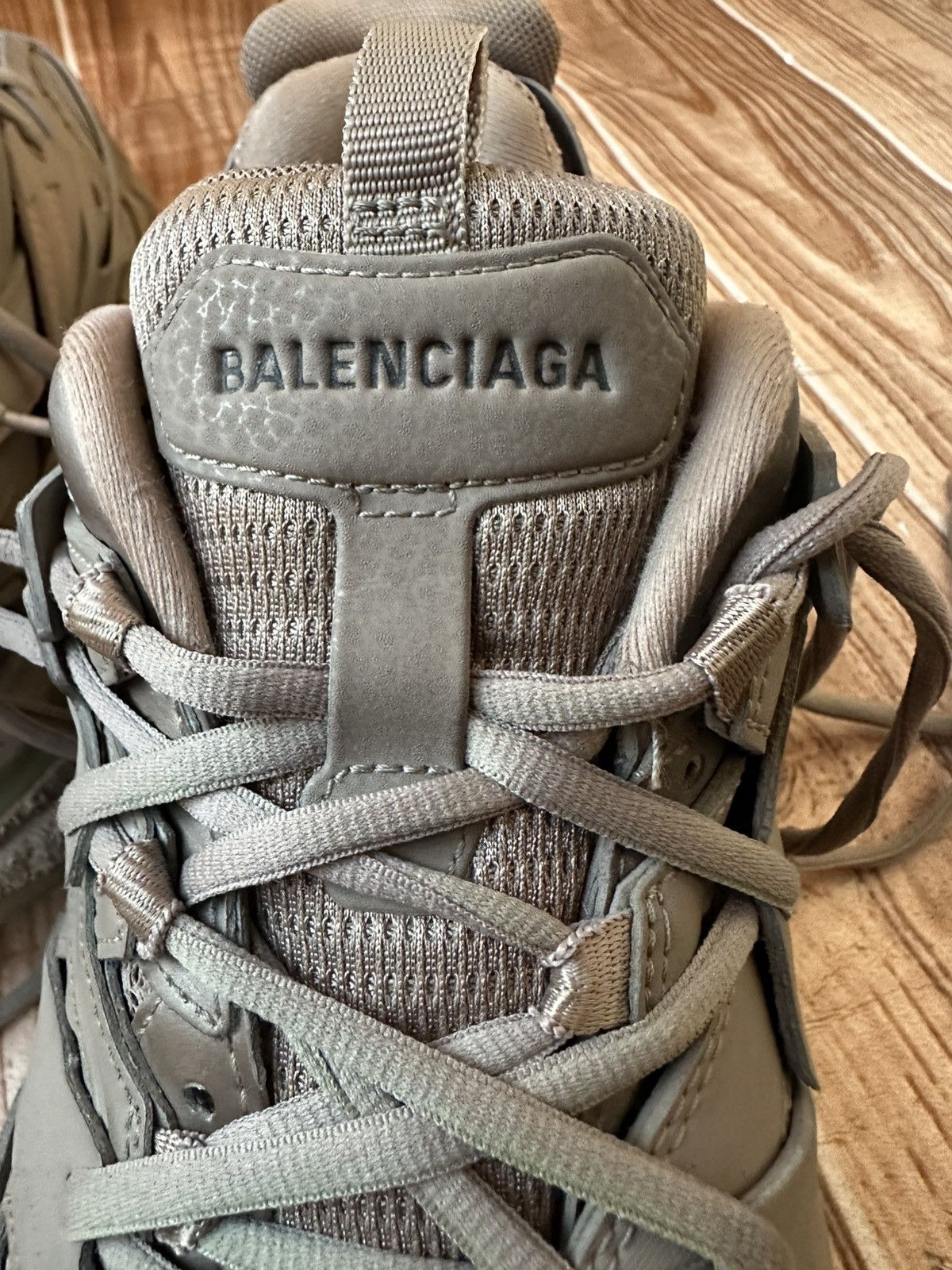 Balenciaga Balenciaga Track Sneakers Gray Lowtops Size US 9 / EU 42 - 19 Thumbnail