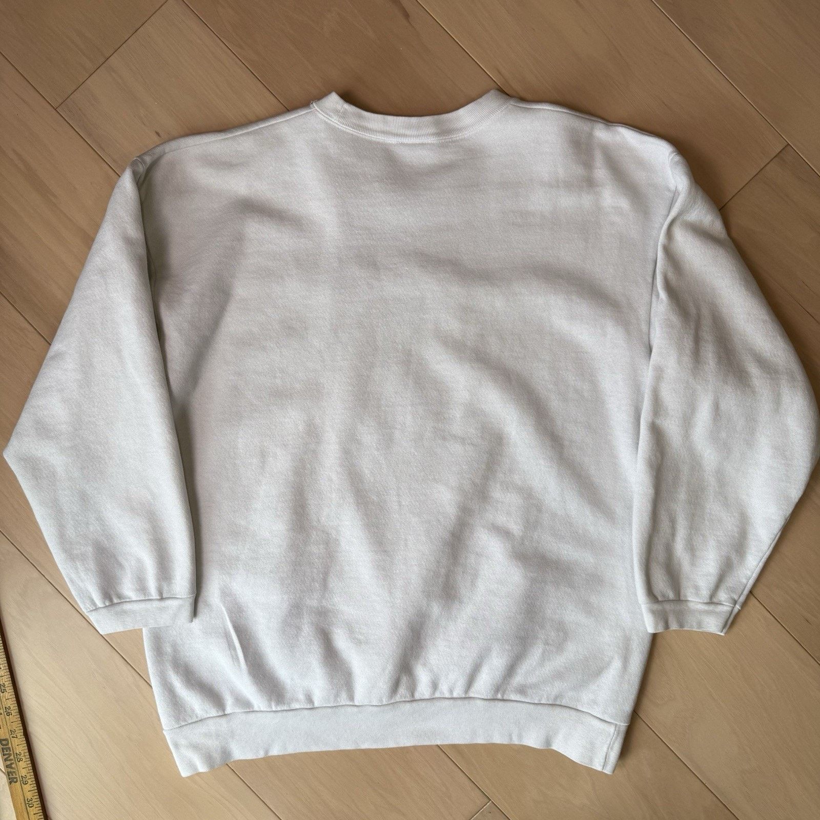 Guess Vintage Guess North Pole Sweatshirt White 90s Made in USA Size US L / EU 52-54 / 3 - 8 Thumbnail