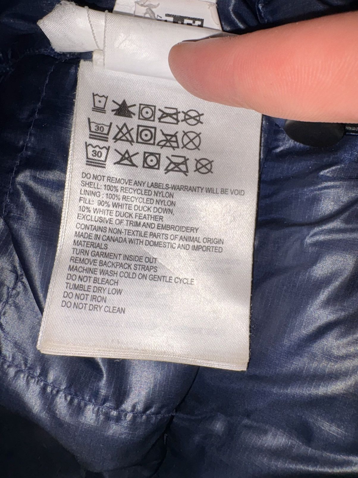 Canada Goose Canada Goose Atlantic Navy Hooded Puffer Jacket Mens Size US L / EU 52-54 / 3 - 11 Thumbnail