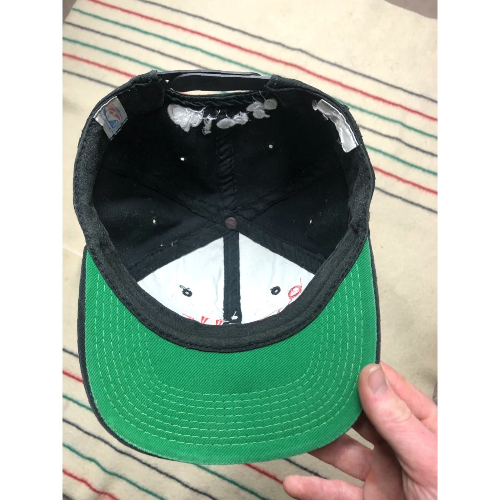 Sports Specialties VINTAGE Sports Specialties SnapBack Hat Chicago Bulls Rare Style Script Spellout Mens Adjustable Black Sports Specialties Hat Size ONE SIZE - 7 Thumbnail