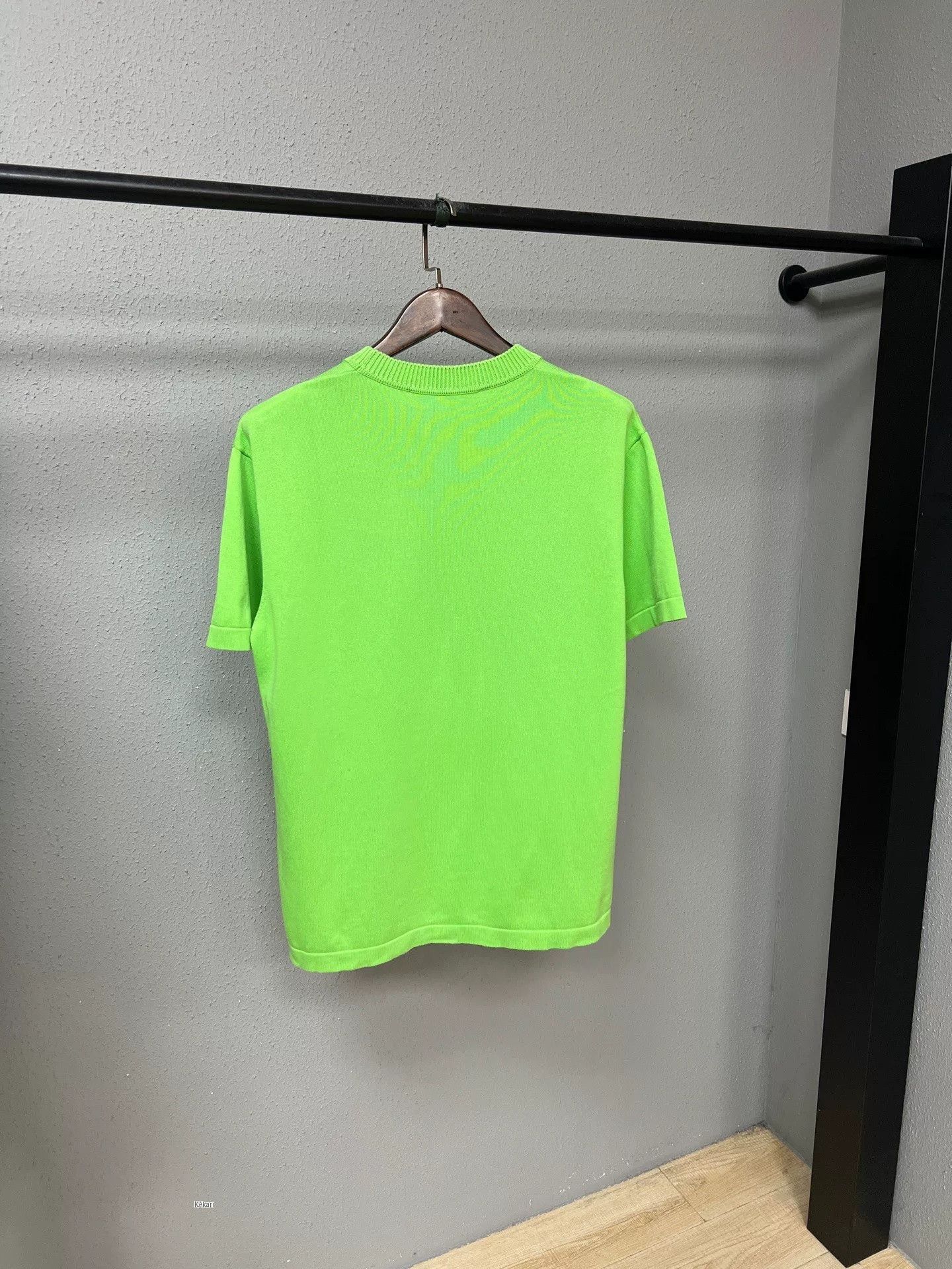 Louis Vuitton LV Green Pin Short-Sleeve Size US M / EU 48-50 / 2 - 2 Thumbnail