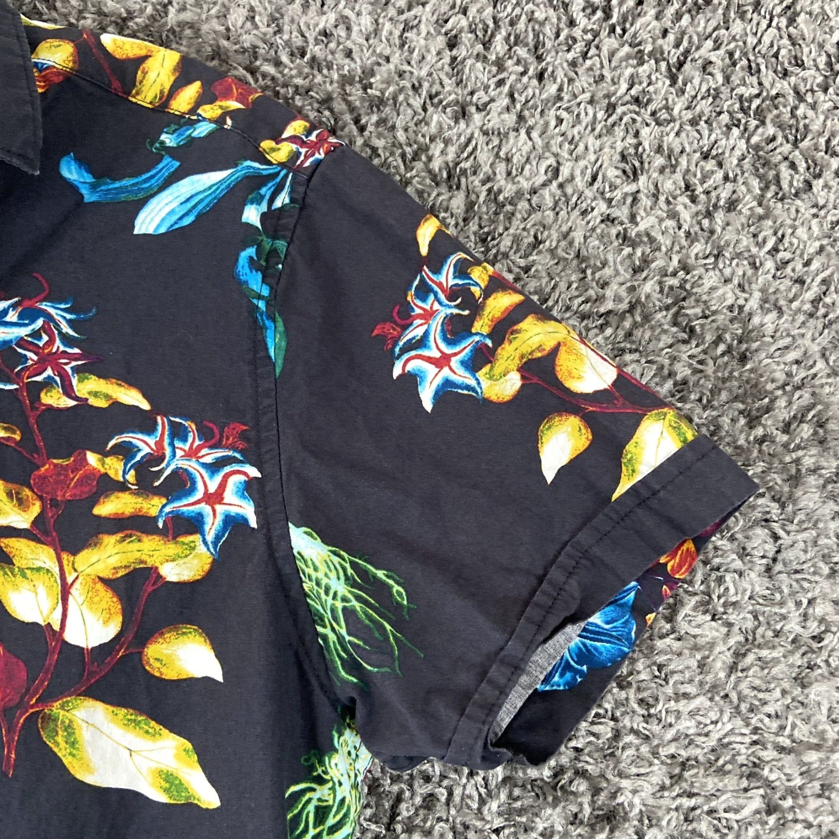 Denime DENIM & FLOWER Shirt Men M Multicolor Floral Short Sleeve Button-Up Size US 31 - 4 Thumbnail