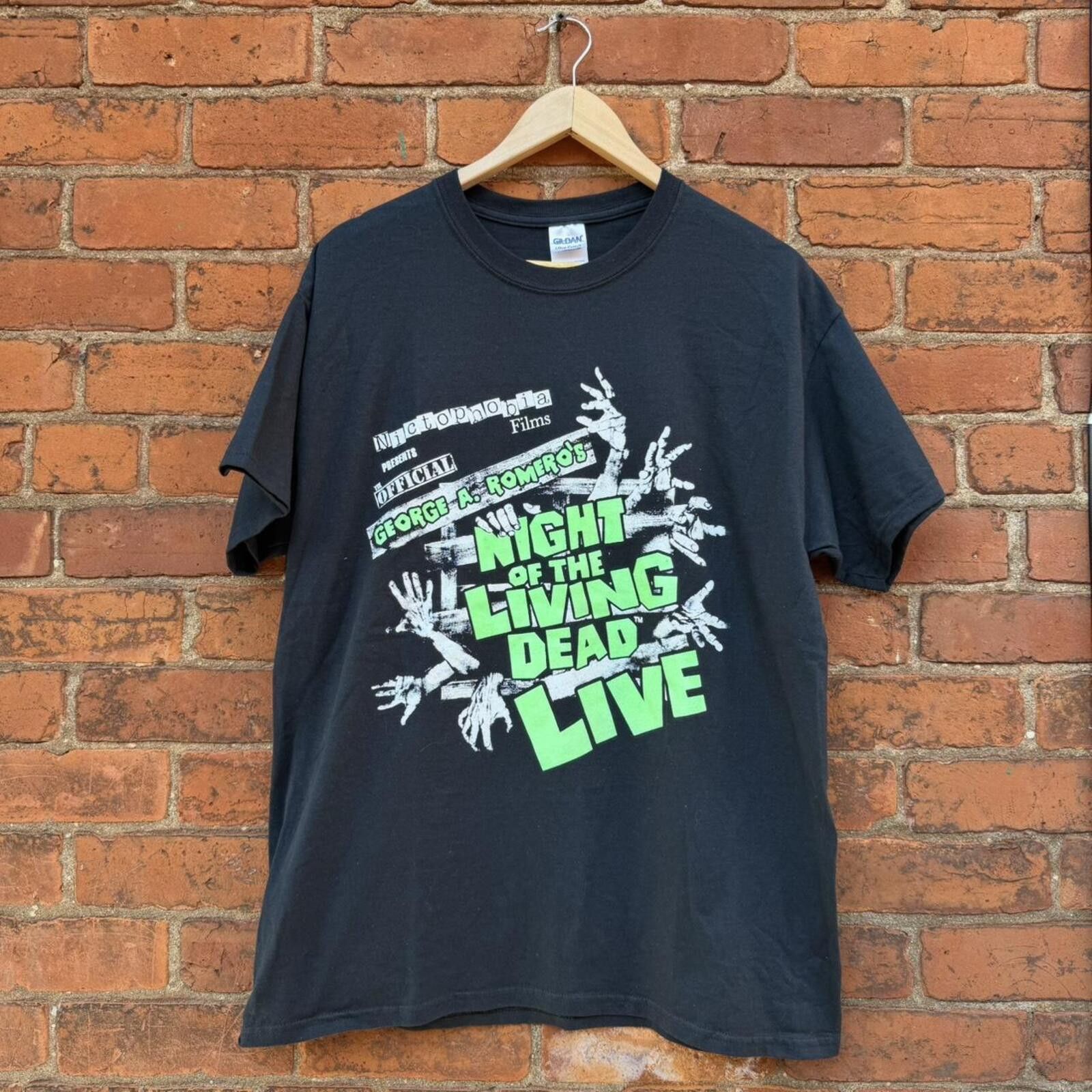 Gildan Vintage George A. Romero’s night of the living dead t shirt Size US L / EU 52-54 / 3 - 2 Thumbnail