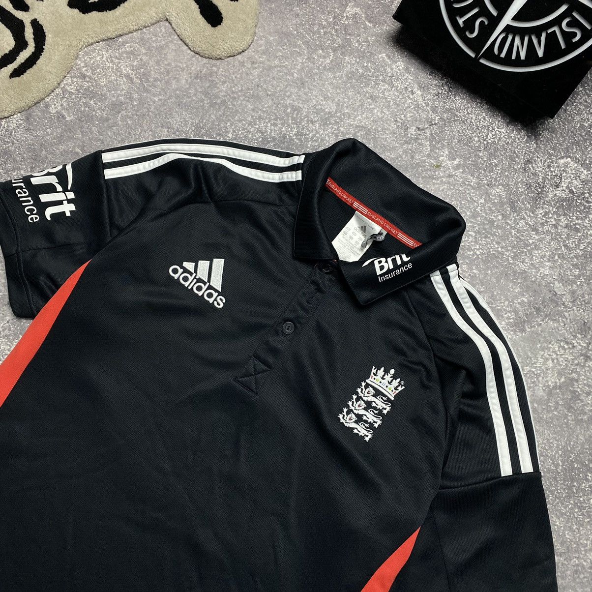 Vintage Vintage Adidas FC England Sportswear 2011 Jersey Size US L / EU 52-54 / 3 - 2 Thumbnail