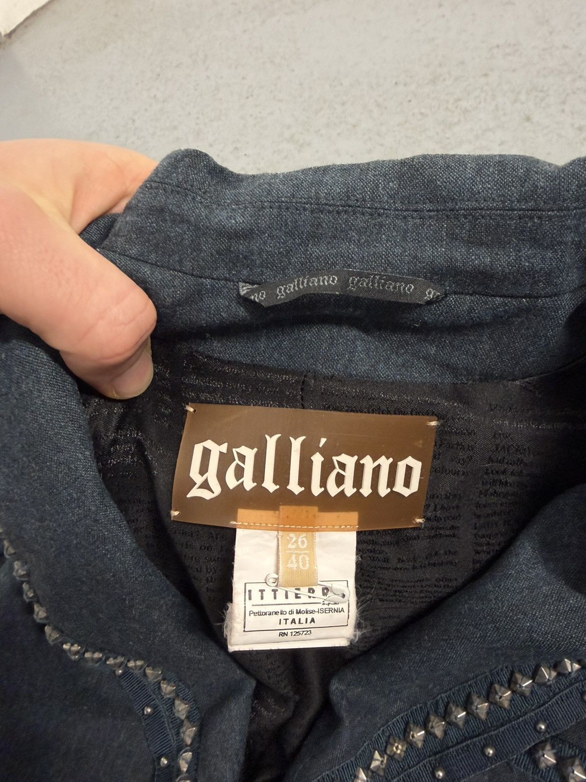 John Galliano Vintage John Galliano FW04 Studded Blazer Size S / US 4 / IT 40 - 7 Thumbnail
