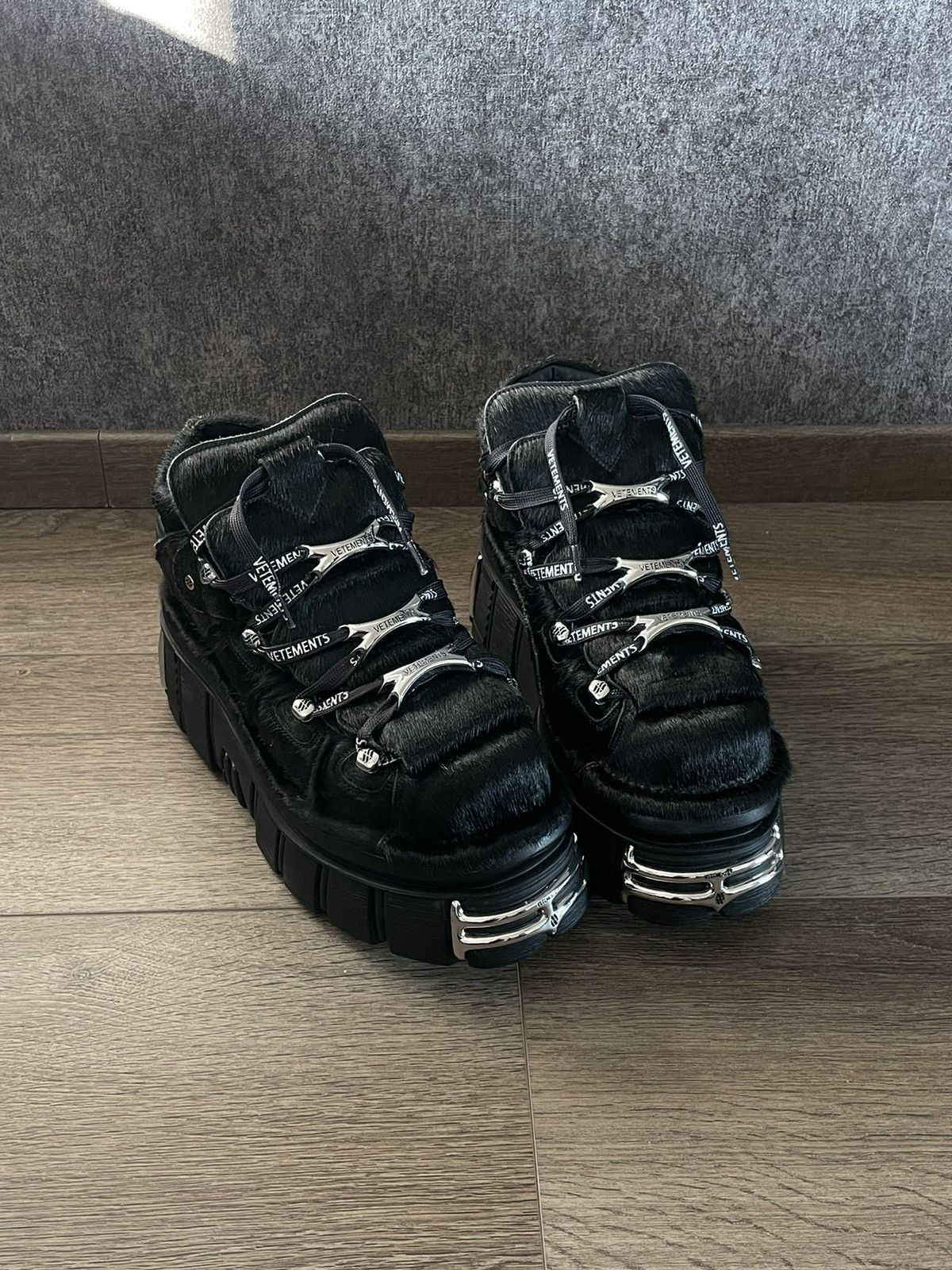 New Rock × Vetements Horse hair Vetements x New Rocks | Grailed
