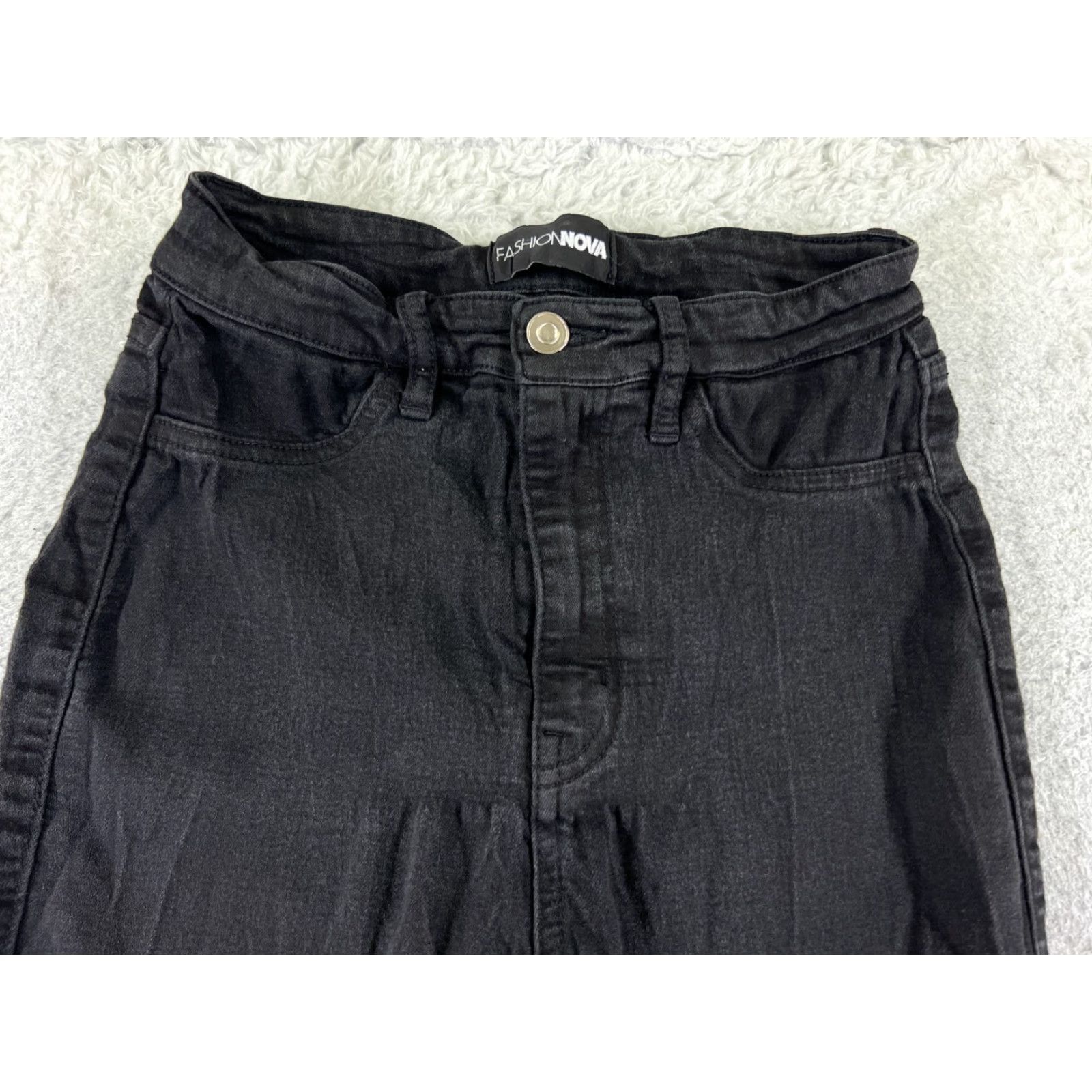 Fashion Nova Fashion Nova Jeans Juniors 7 Black Denim Flared Rayon Cotton Blend 23x31 Size 28" / US 6 / IT 42 - 4 Thumbnail