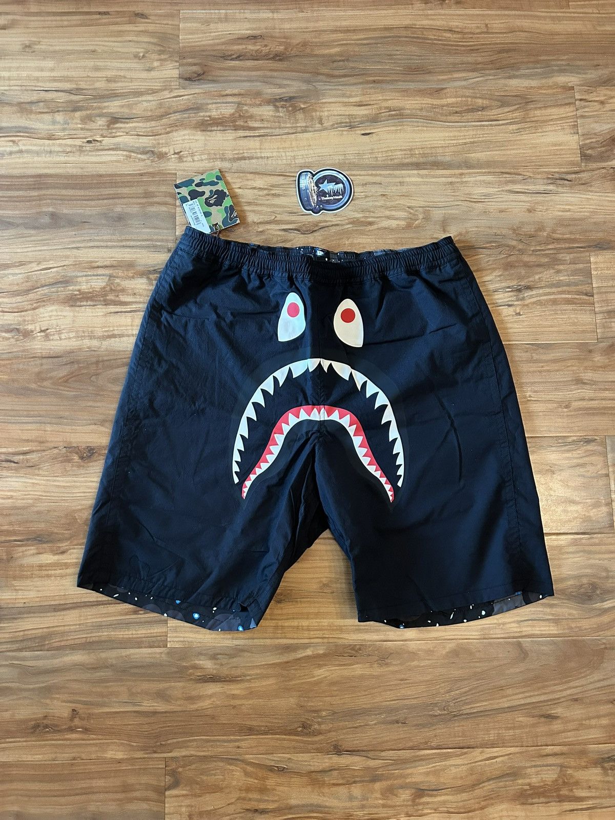 Bape Bape Space Camo / Shark Reversible Shorts Size US 30 / EU 46 - 4 Thumbnail