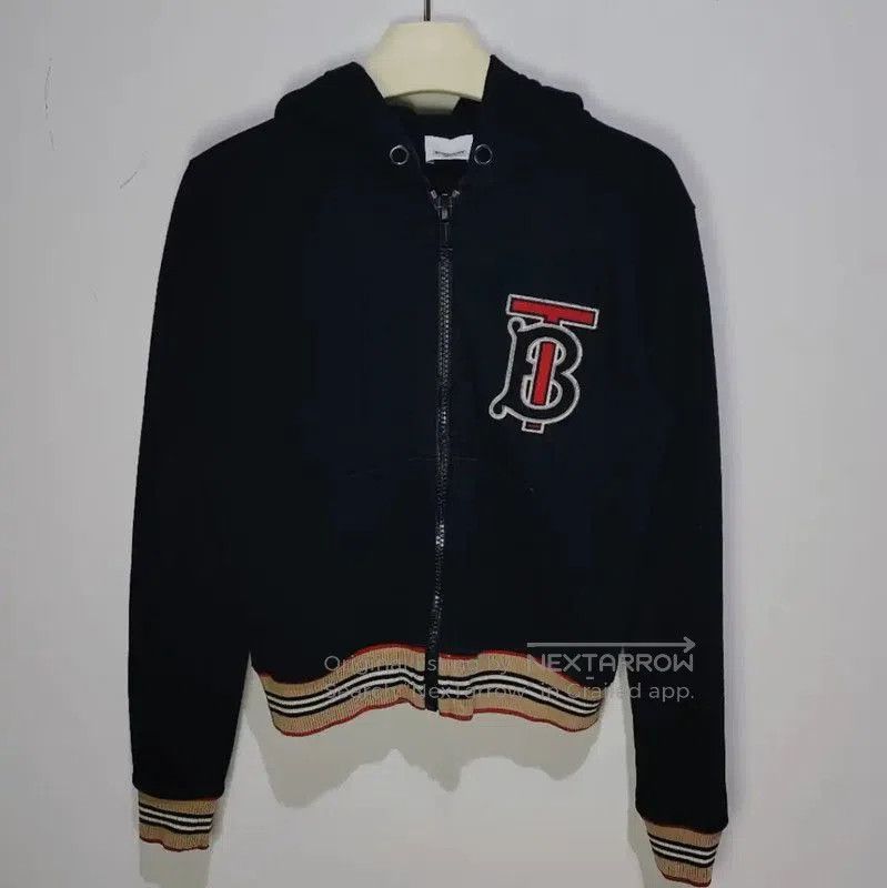 Burberry Burberry Black Cotton Women's Hoodie. Size XS / US 0-2 / IT 36-38 - 1 Thumbnail