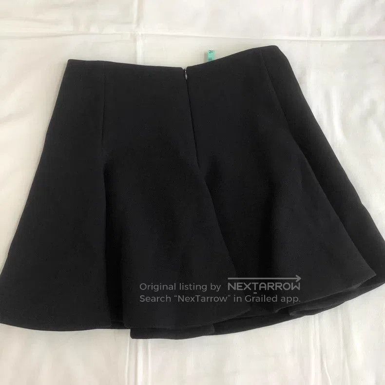 Valentino Valentino Skirt Size M / US 6-8 / IT 42-44 - 3 Thumbnail