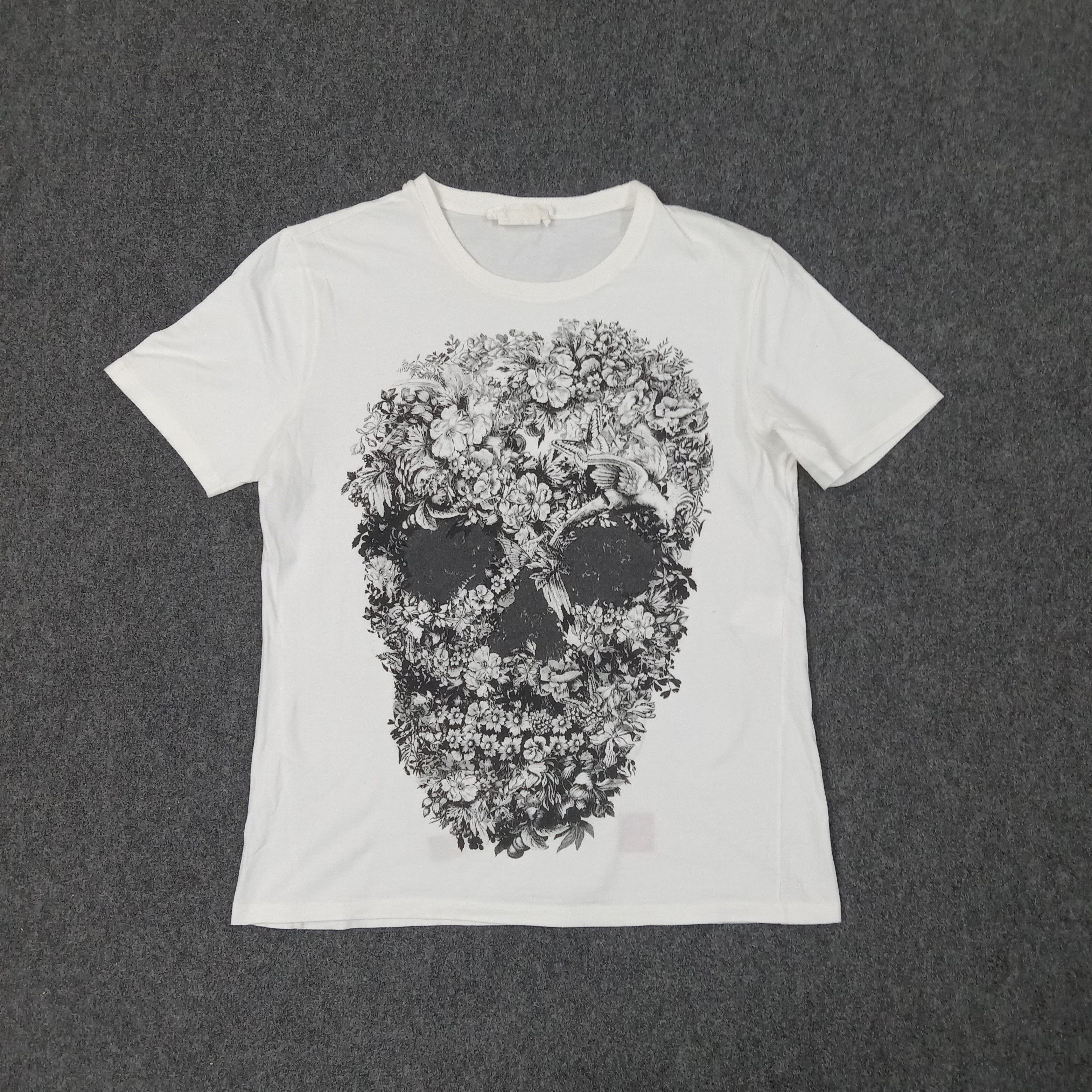 Alexander McQueen Alexander McQueen Italian Brand Skull Art Tshirt C239N79 Size US M / EU 48-50 / 2 - 1 Thumbnail