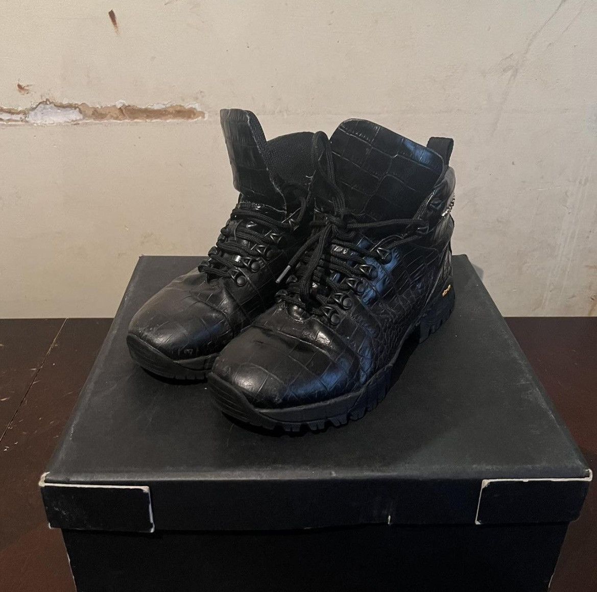 image of 1017 Alyx 9Sm x Alyx Roa Hiking Boots in Black, Men's (Size 8)