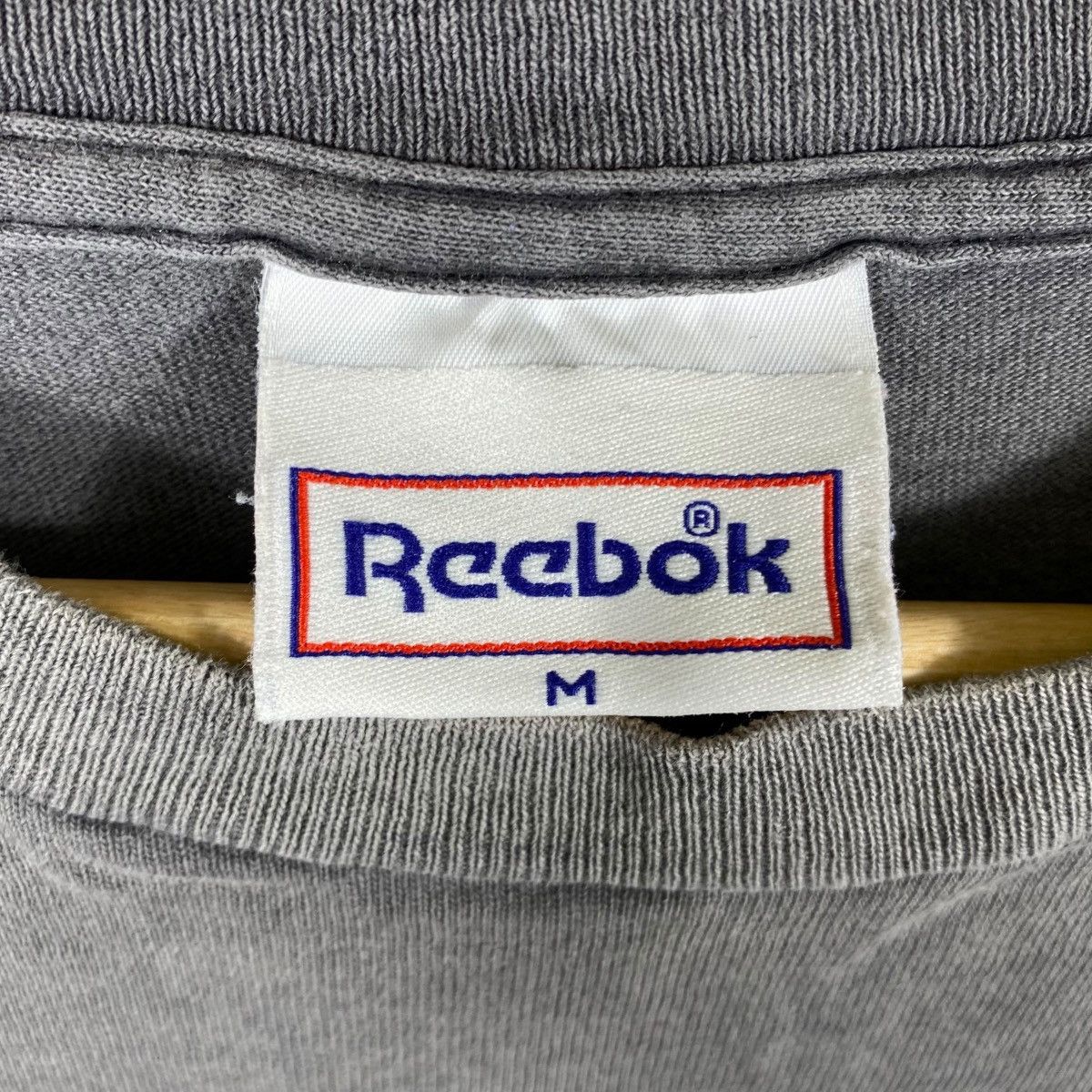 Reebok × Vintage Vintage 90's REEBOK Shaq O'Neal Graphic Faded Tee Shirt Size US M / EU 48-50 / 2 - 7 Thumbnail