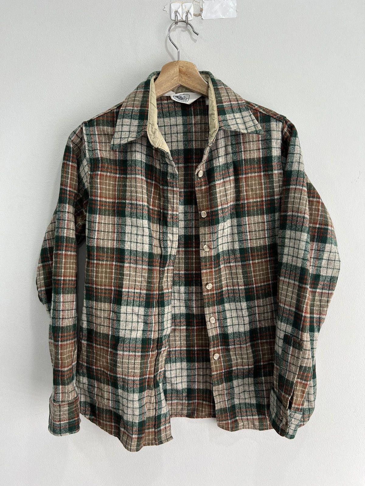 Vintage Woolrich Womens Plaid Flannel Button Shirt