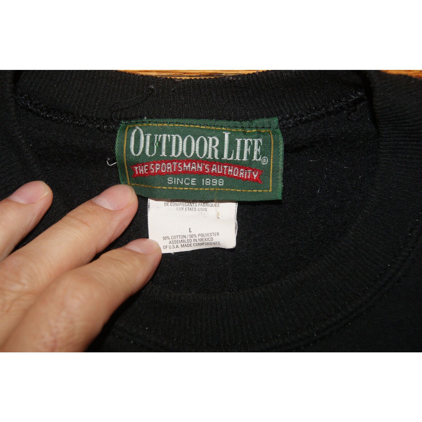 Other VTG Y2K Embroidered Buffalo Outdoor American L Sweatshirt Size US L / EU 52-54 / 3 - 2 Thumbnail