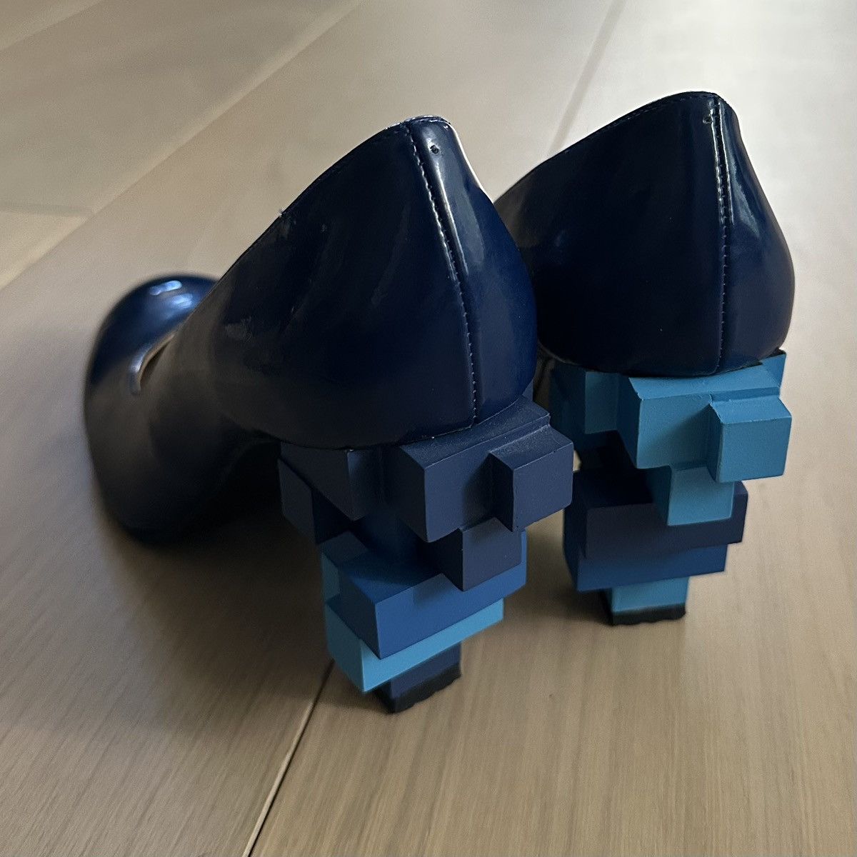 ANREALAGE AW2011 Pixelated Pumps Size US 6.5 / IT 36.5 - 8 Thumbnail