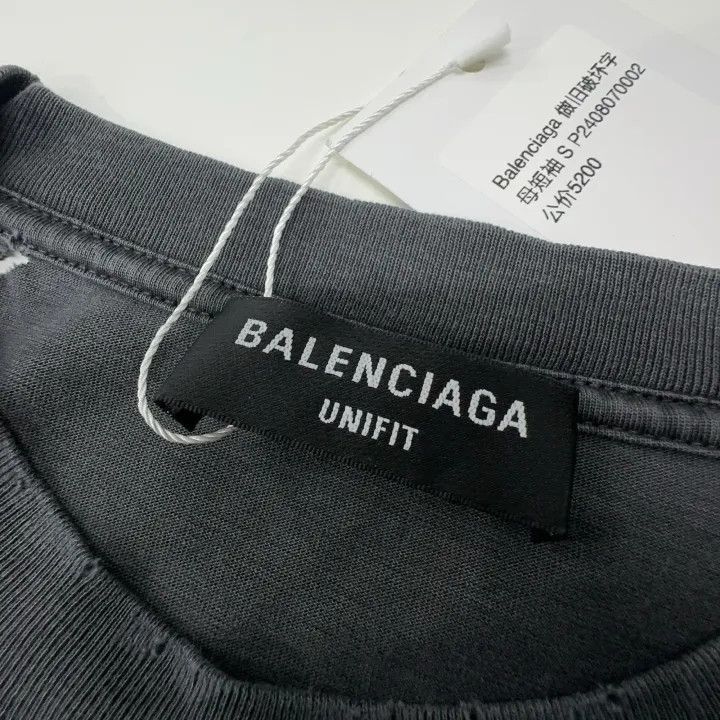 Balenciaga Balenciaga Balenciaga Black Distressed Logo Cotton TShirt Size US S / EU 44-46 / 1 - 5 Thumbnail
