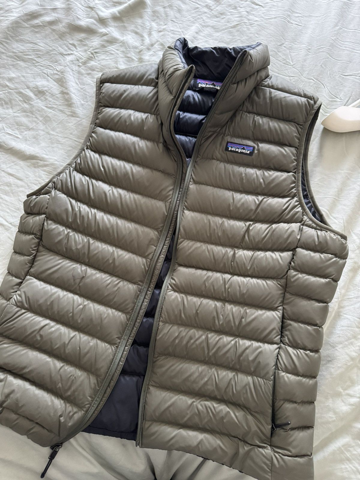 Patagonia Down Sweater Vest Size US L / EU 52-54 / 3 - 1 Thumbnail