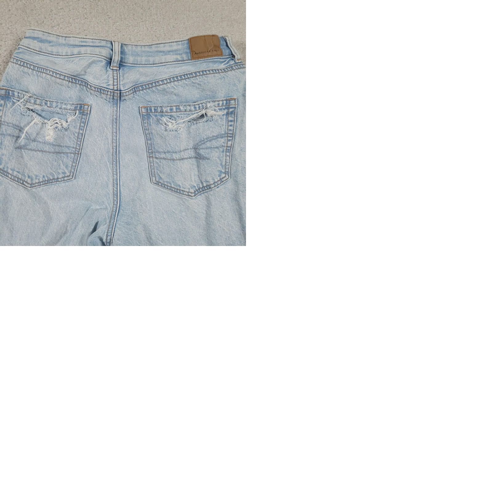 Vintage VINTAGE American Eagle Jeans Womens 4 Light Wash Distressed Raw Hem Ripped Stretch Mom Jeans Womens 4 Light Wash Blue Jeans Distressed Pockets Zip Fly Size 27" / US 4 / IT 40 - 9 Thumbnail