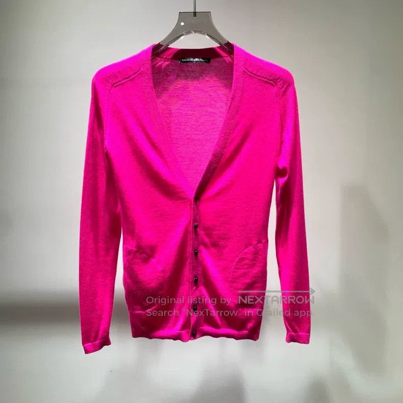 Balenciaga Balenciaga Solid color V-neck single-breasted fuzzy cardig Size XS / US 0-2 / IT 36-38 - 1 Thumbnail