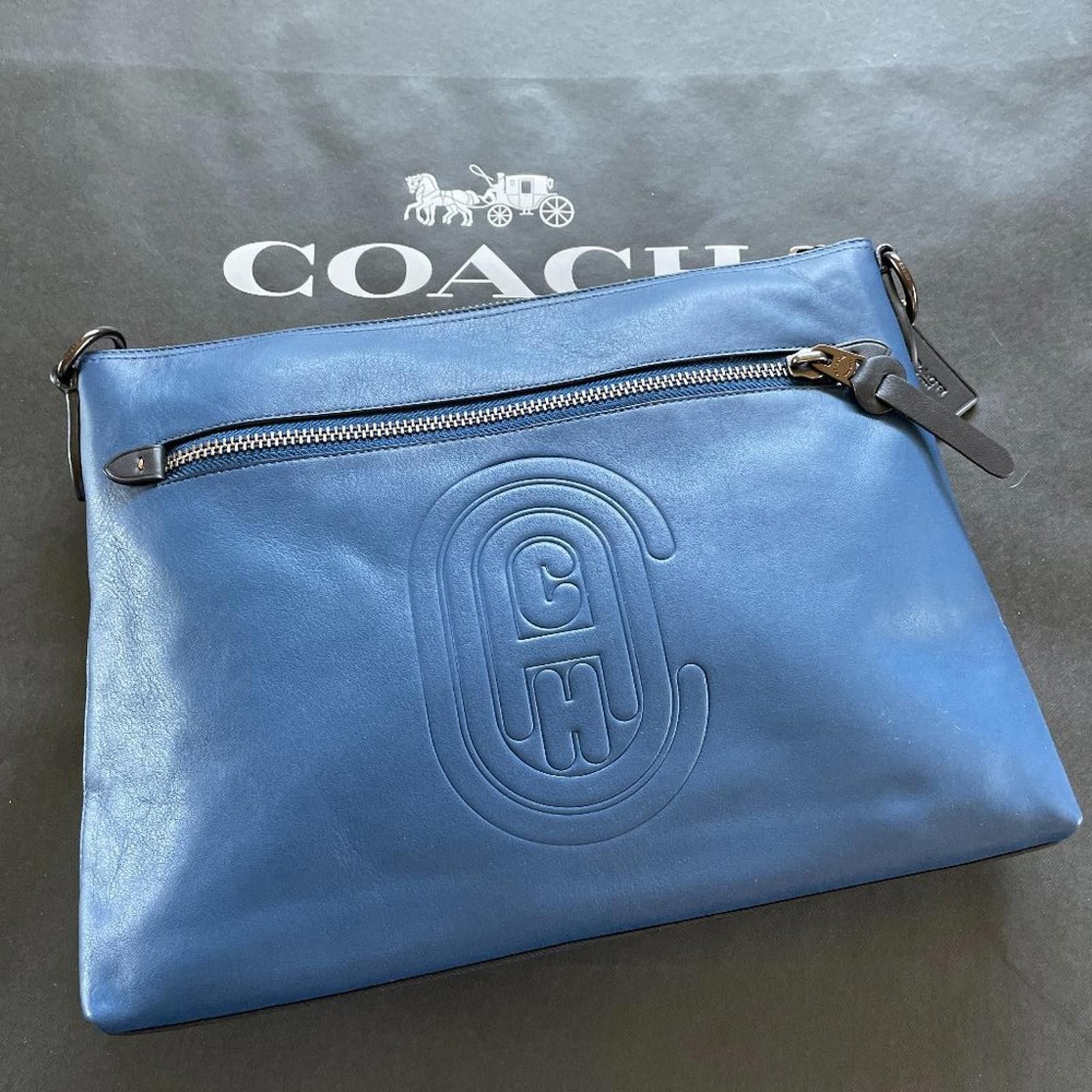 Coach NWT coach Rivington Messenger With Coach Patch Size ONE SIZE - 1 Thumbnail