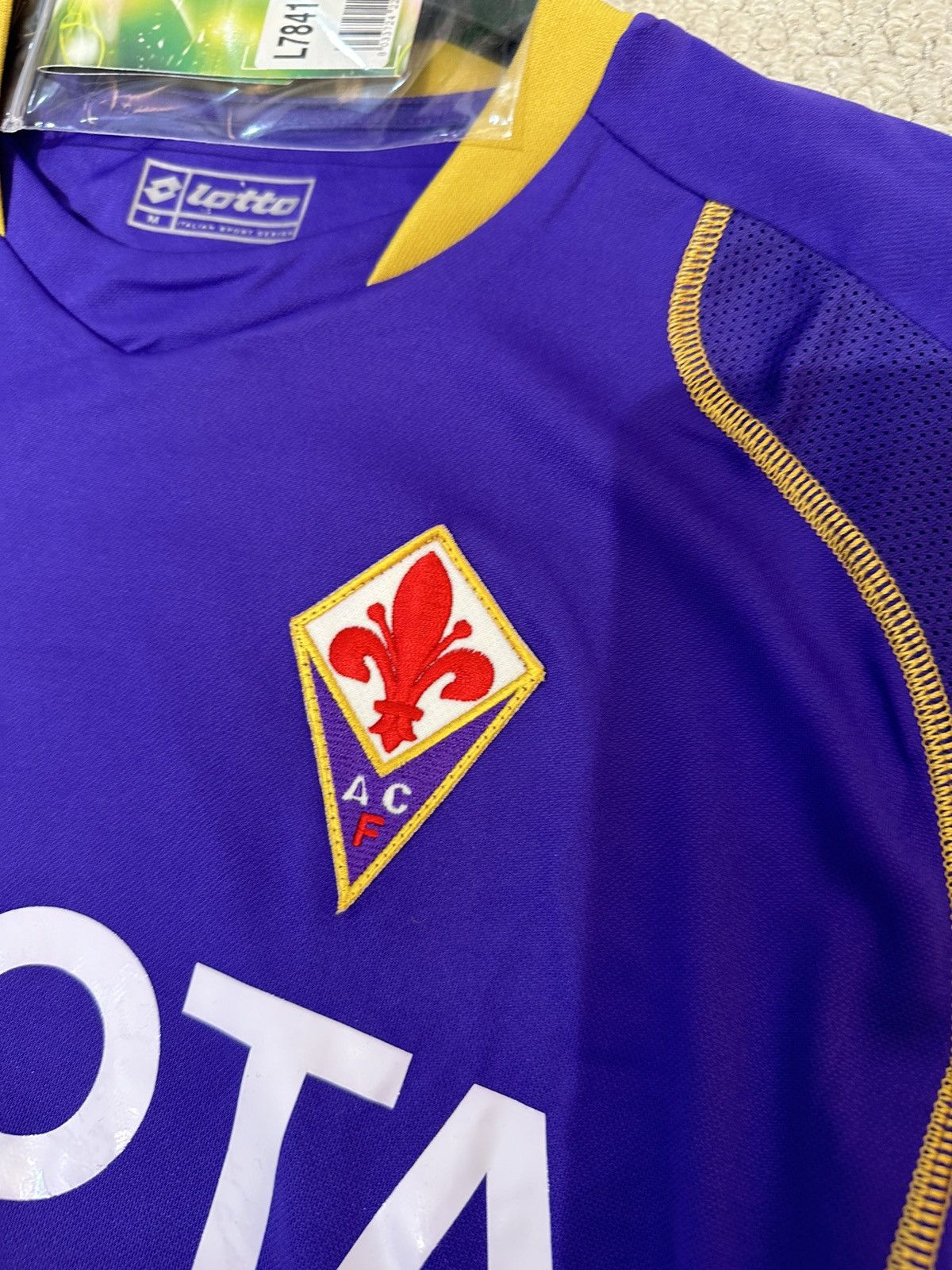 Diadora Fiorentina 2008 2009 Home Long Sleeve Newtag soccer jersey Size US M / EU 48-50 / 2 - 7 Thumbnail