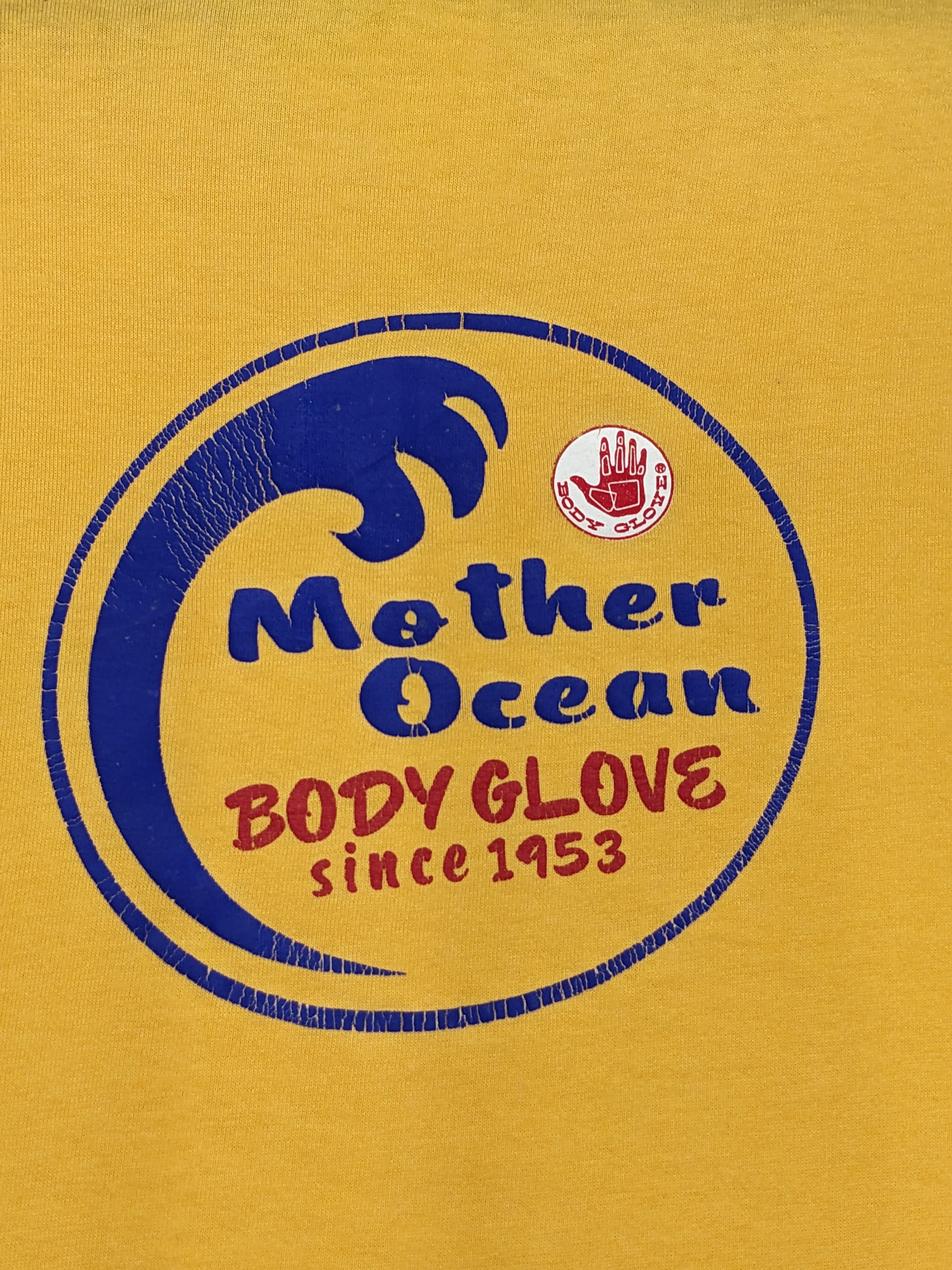 Body Glove VINTAGE BODY GLOVE MOTHER OCEAN TSHIRT Size US M / EU 48-50 / 2 - 4 Thumbnail