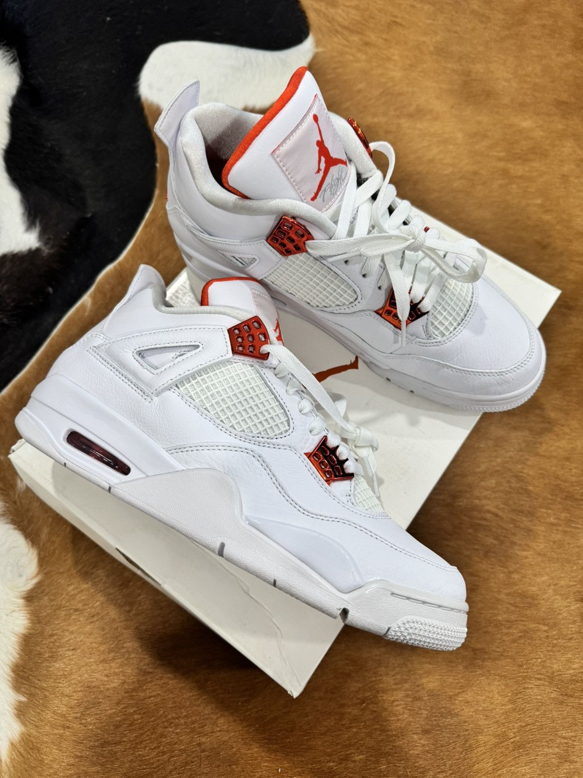 Jordan Brand Air Jordan 4 Retro Metallic Orange 2020 Size US 10 / EU 43 - 2 Thumbnail