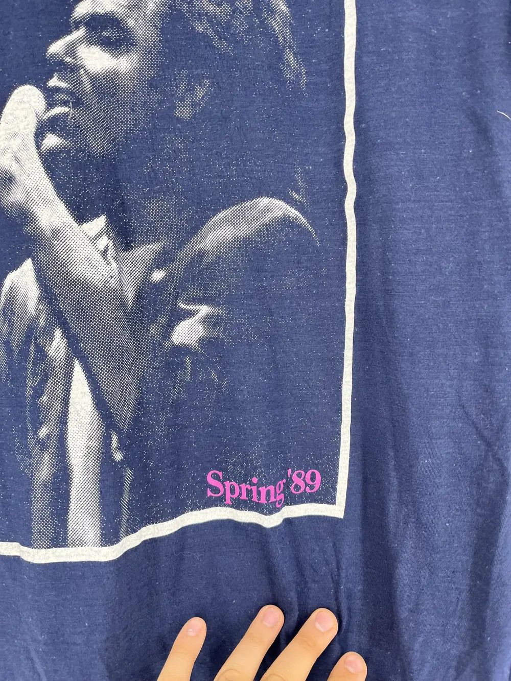 Band Tees Vintage Cliff Richard The Spring 1989 T-Shirt Size L Size US L / EU 52-54 / 3 - 6 Thumbnail