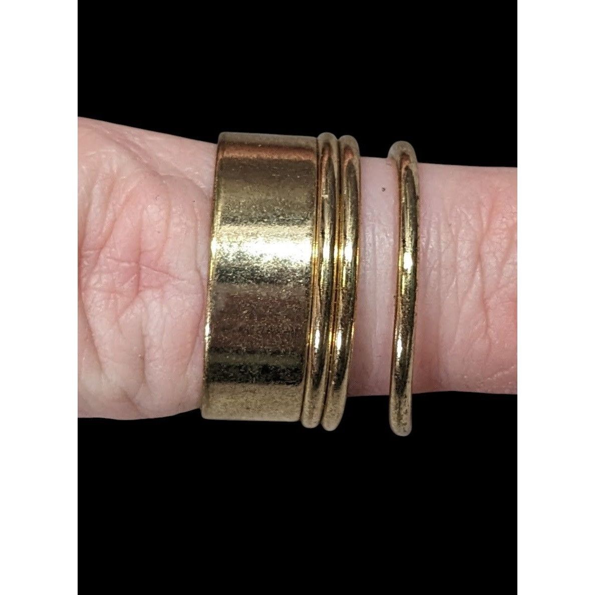 Other Modern Layered Gold Tone Open Cuff Ring Size 8 1/2 Size ONE SIZE - 1 Thumbnail