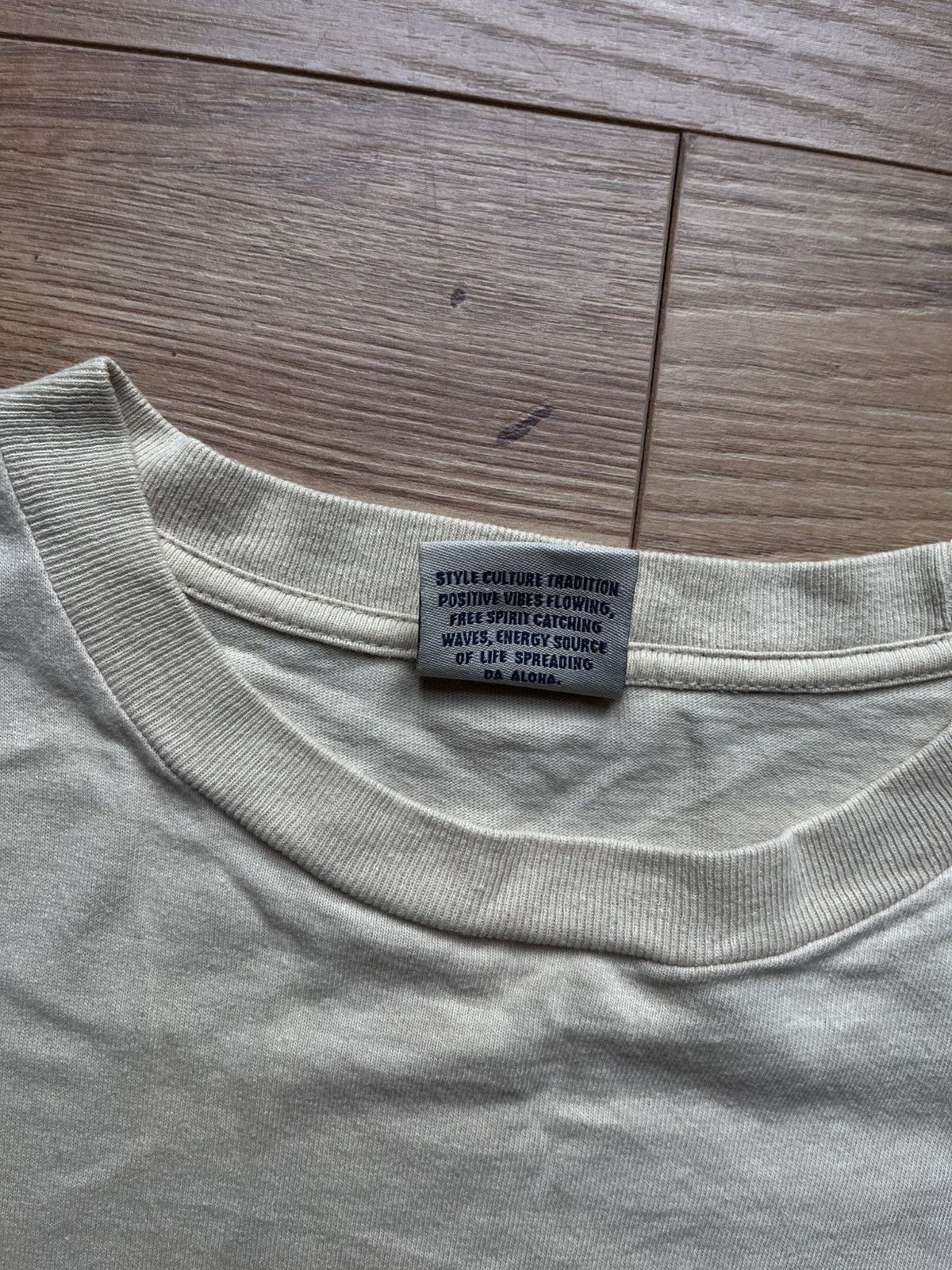 Japanese Brand 90’s PIKO HAWAIIAN LONGBOARD WEAR RARE BIG LOGO SURF TEE Y2K Size US M / EU 48-50 / 2 - 5 Thumbnail