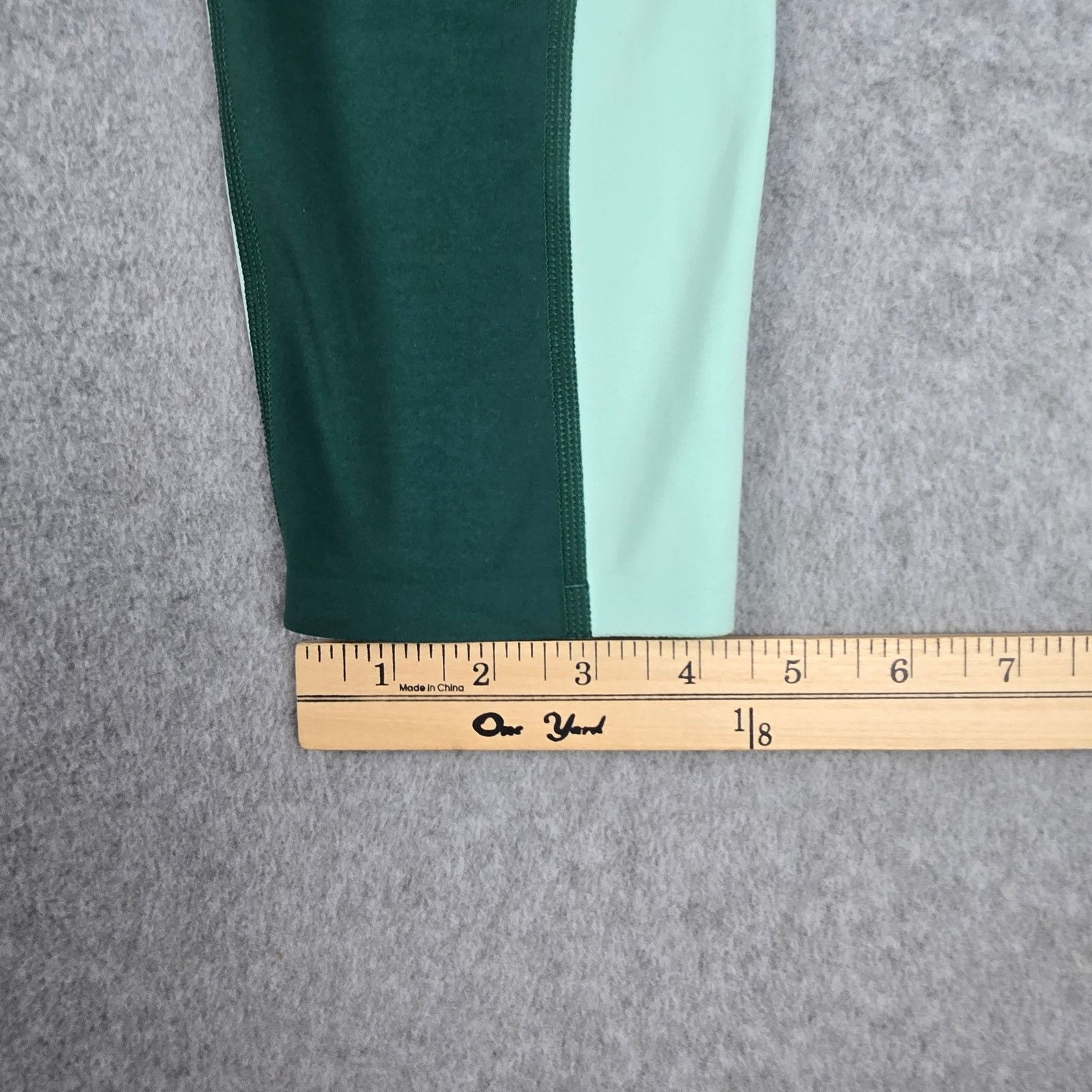 Athleta Athleta Medium Green Colorblock Elation Asym 7/8 Leggings Size 28" / US 6 / IT 42 - 15 Thumbnail