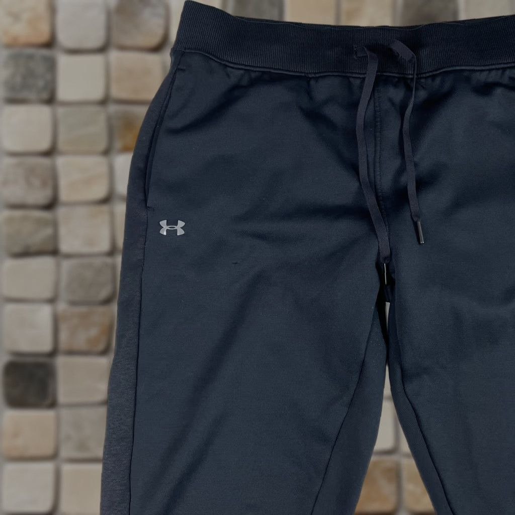 Under Armour Under Armour Sweatpants Womens Medium Black ColdGear Tapered Leg Lined Workout Size 24" / US 00 / IT 34 - 1 Thumbnail