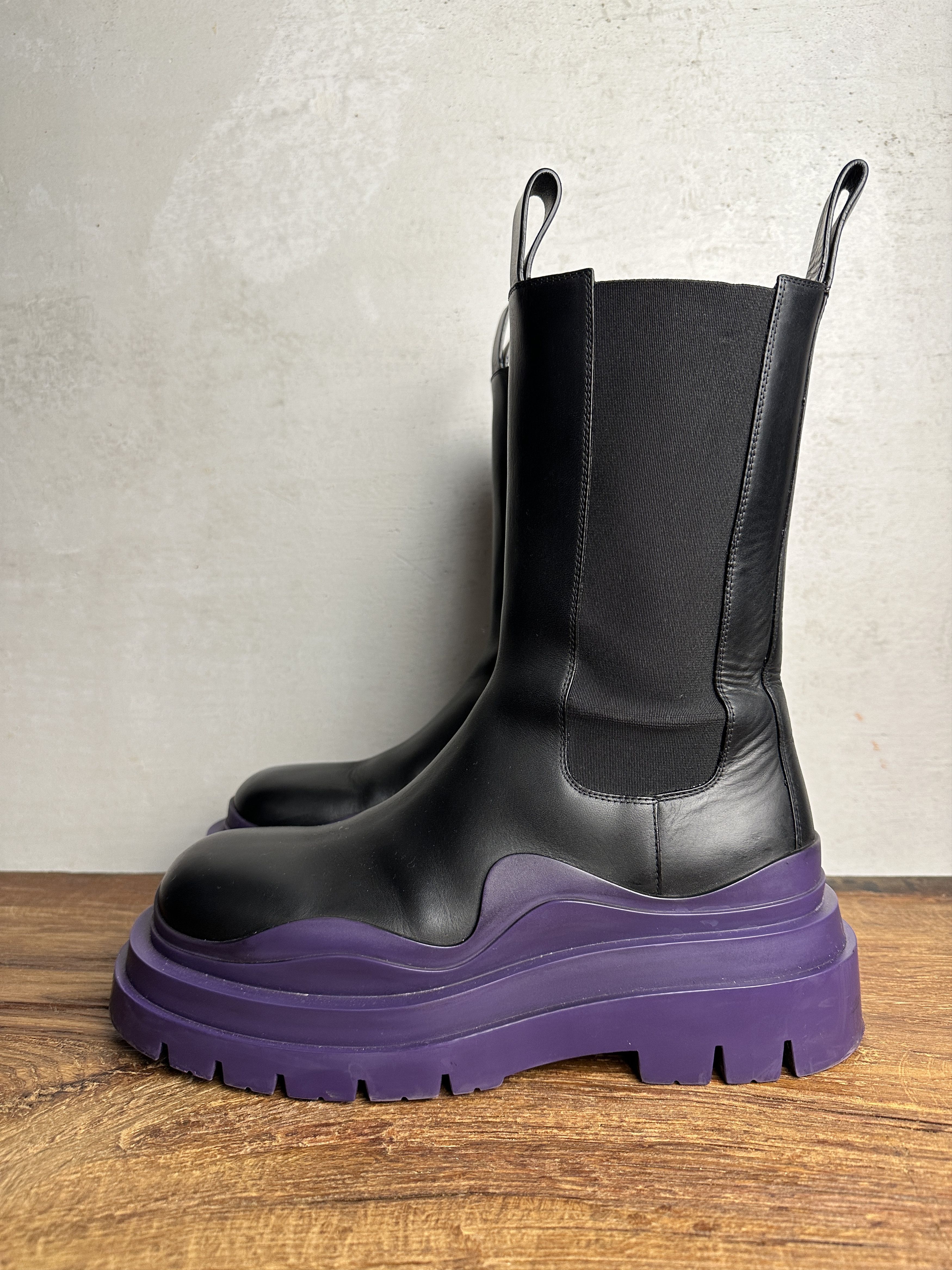Bottega Veneta Bottega Veneta Chelsea Purple Lug Boots Size US 9 / IT 39 - 2 Thumbnail