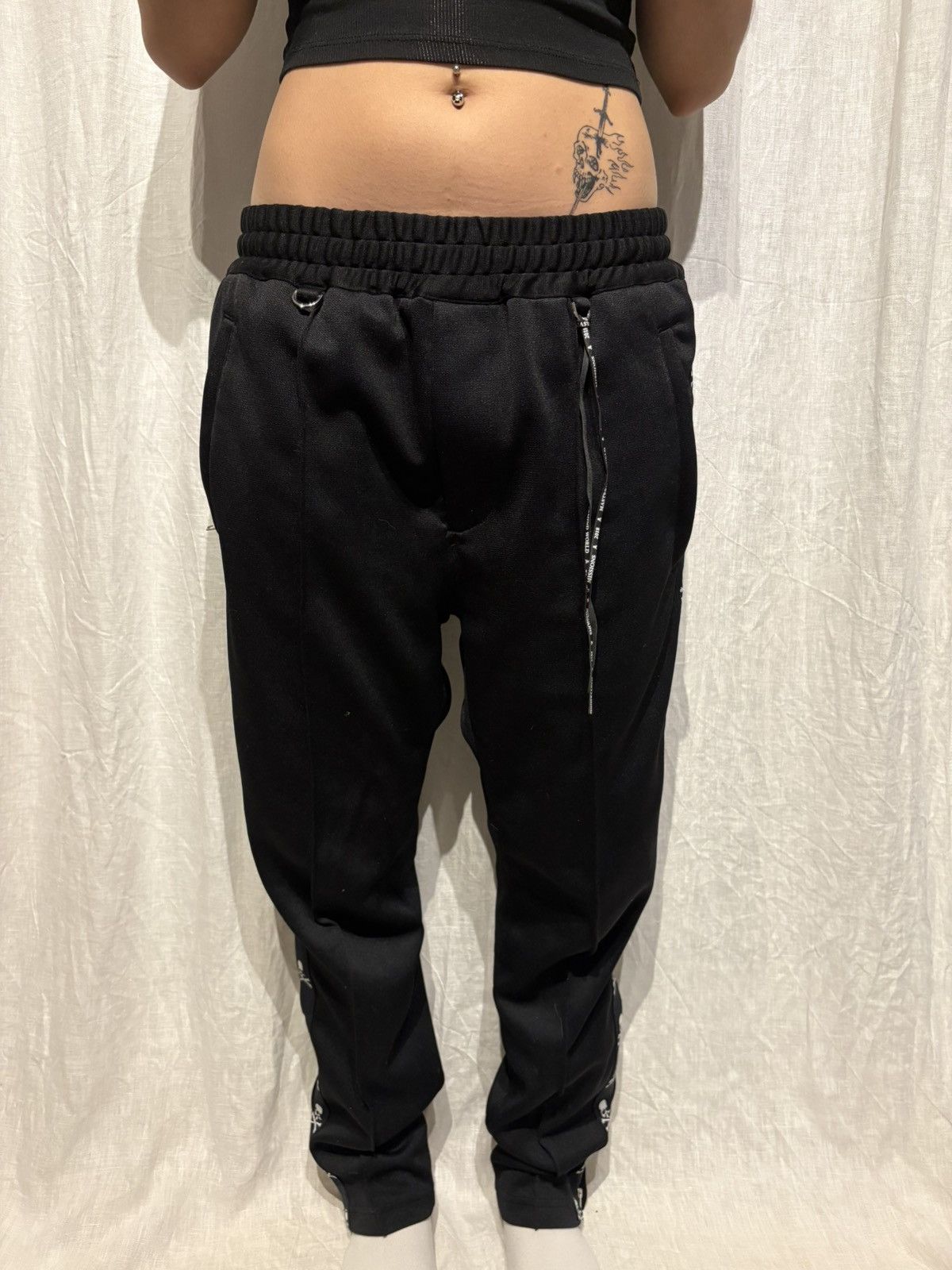 Mastermind Japan Mastermind japan sweatpants Size US 32 / EU 48 - 1 Thumbnail