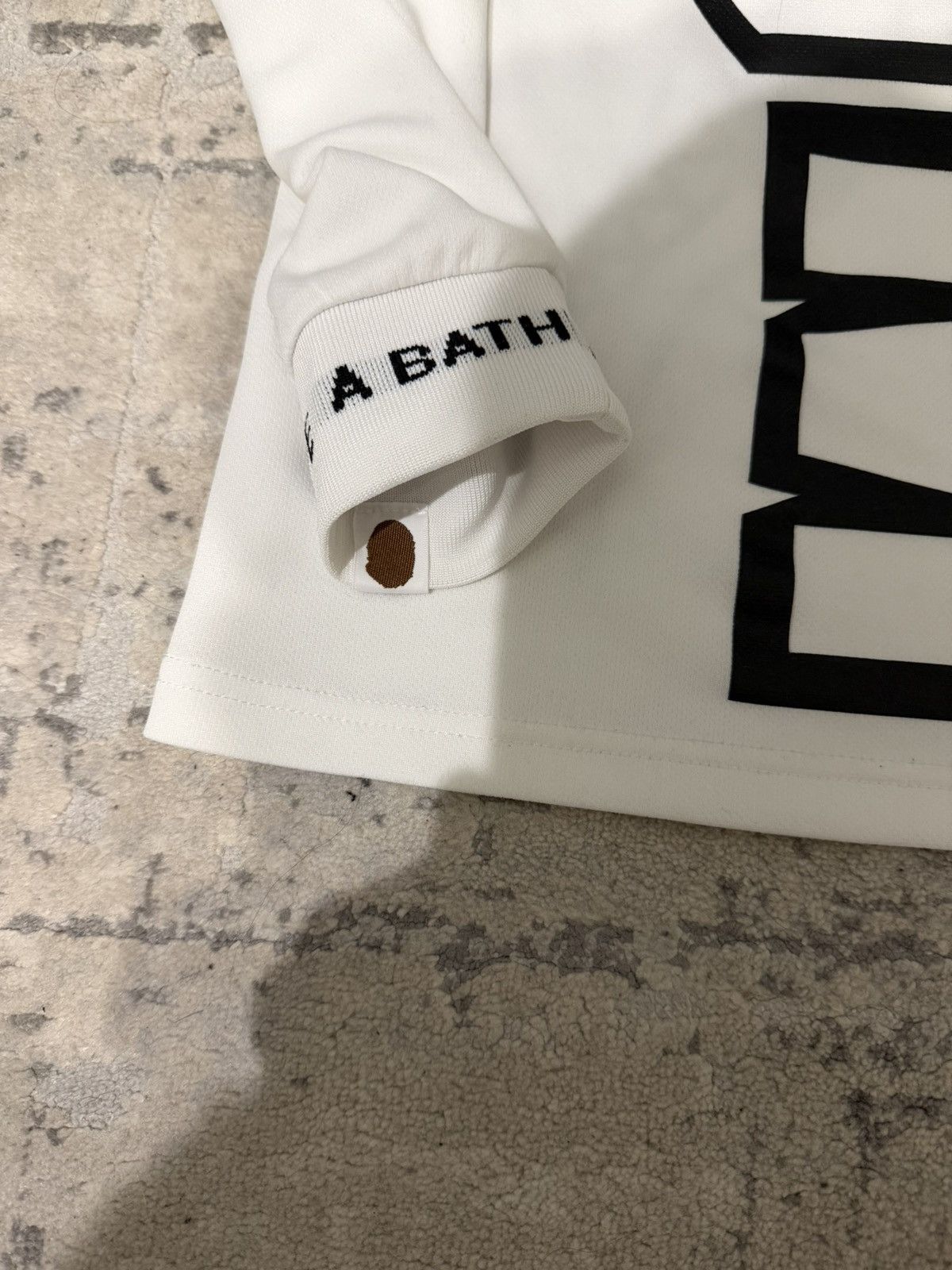 Bape A Bathing Ape (BAPE) long sleeve big shark logo Size US S / EU 44-46 / 1 - 3 Thumbnail