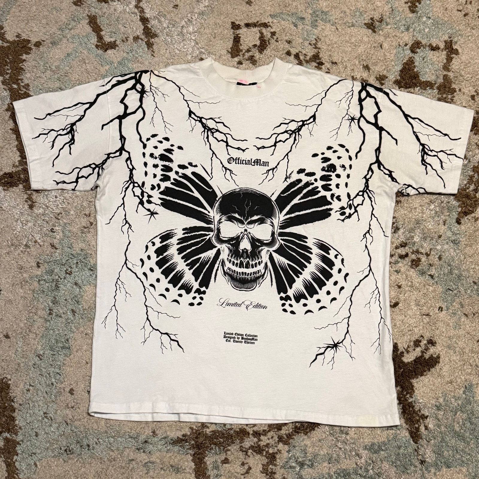 Boohoo Boohoo Man Limited Edition Butterfly Skull Shirt Size Large Size US L / EU 52-54 / 3 - 1 Thumbnail