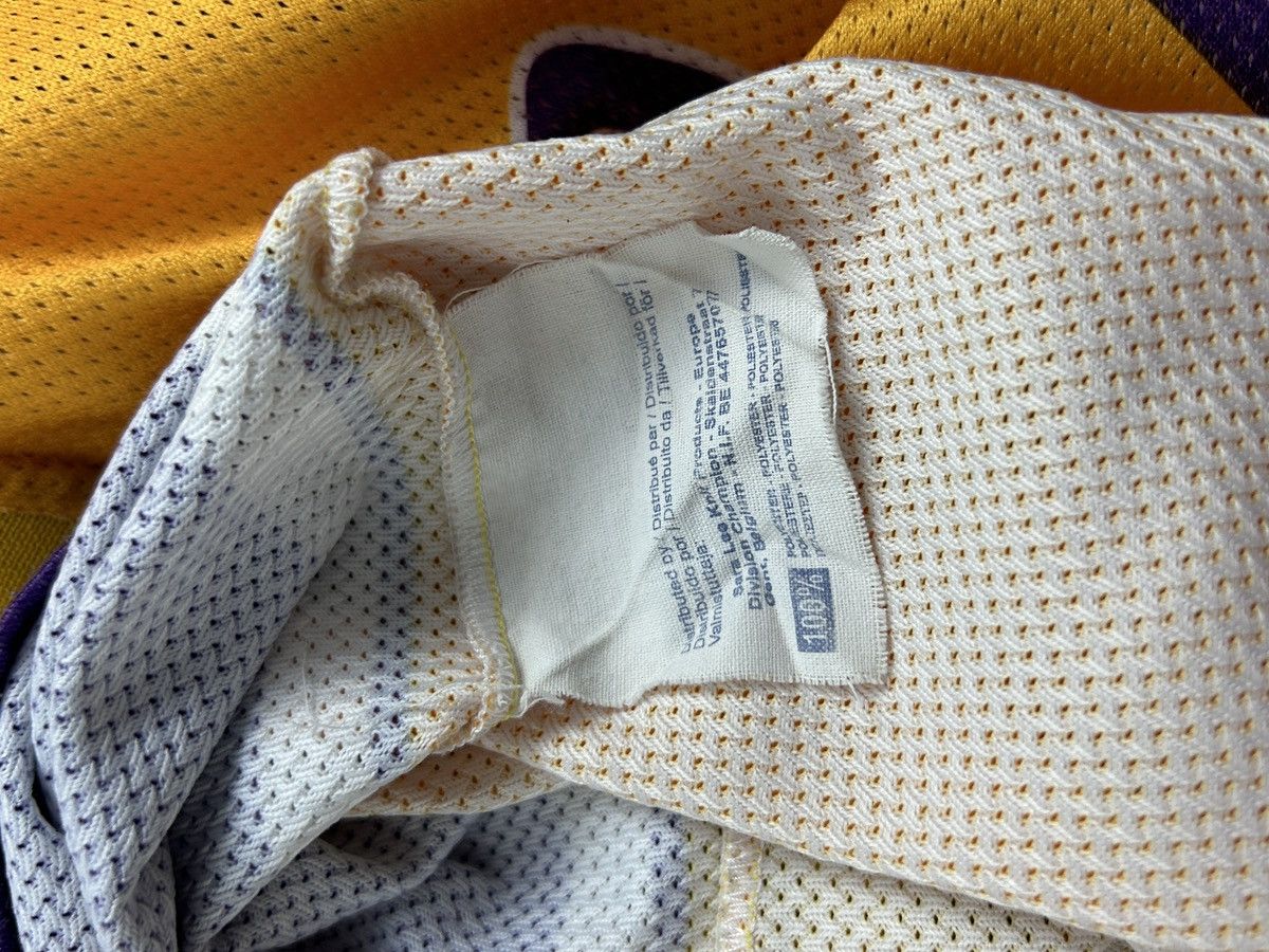 Champion 90s Kobe Bryant #8 Los Angeles Lakers Champion Jersey Size US S / EU 44-46 / 1 - 11 Thumbnail