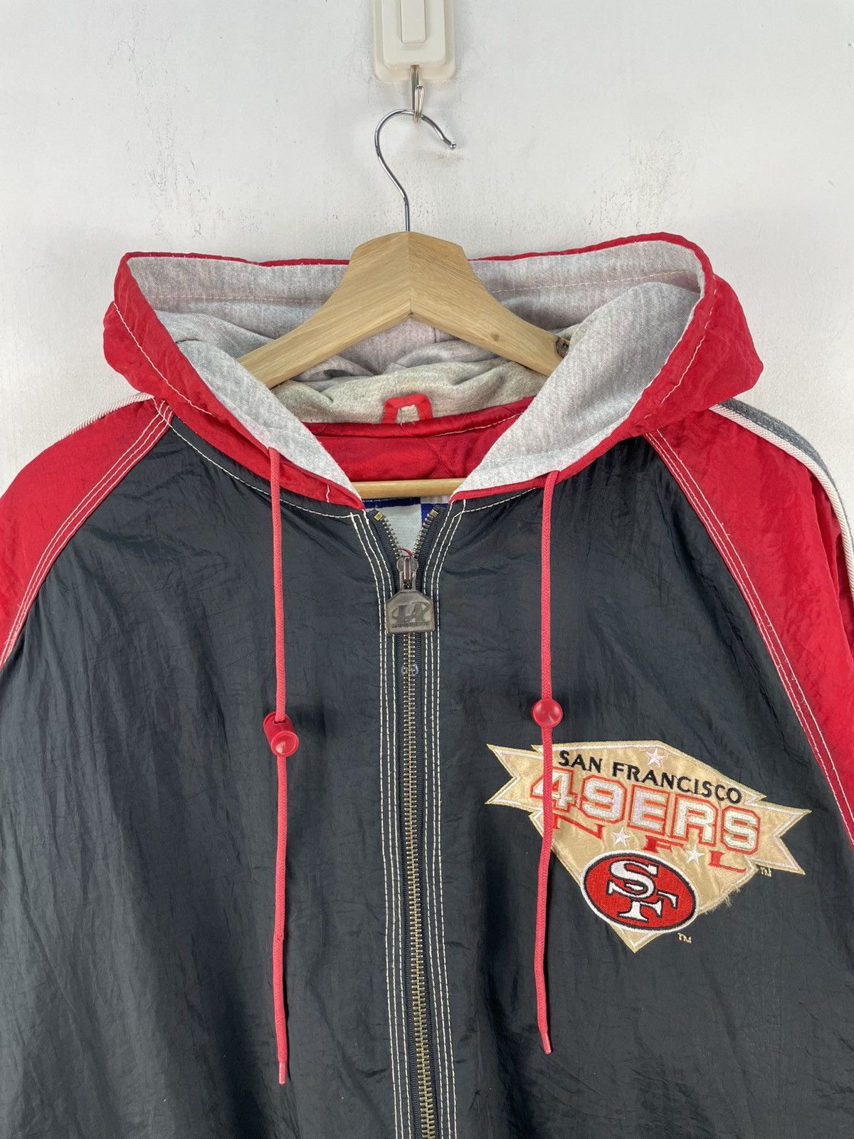 NFL Vintage San Francisco 49ers Windbreaker Hoodie Nylon Jacket Size US XXL / EU 58 / 5 - 8 Thumbnail