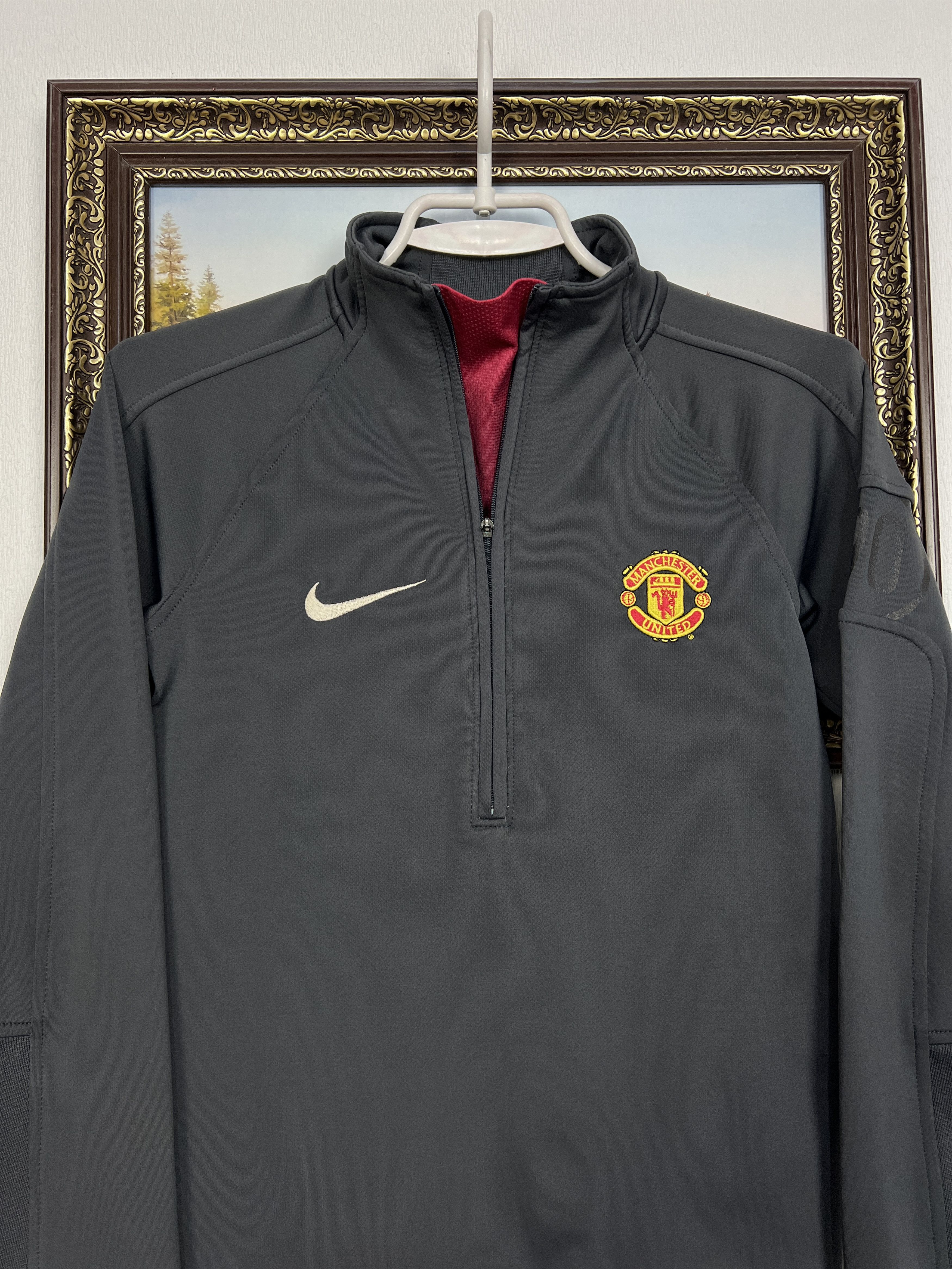 Nike Manchester United Football Sweatshirt Track Top Size Boys M Size US XS / EU 42 / 0 - 2 Thumbnail