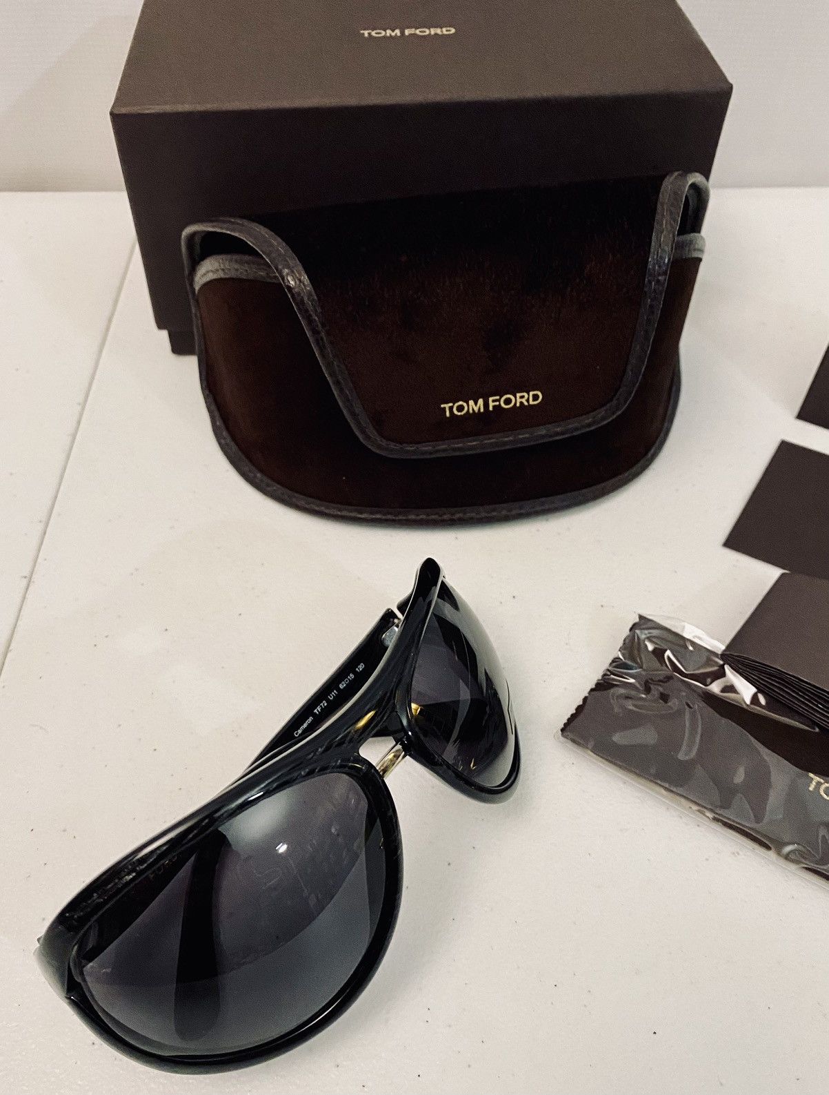 Tom Ford Tom Ford 🇮🇹 Cameron Black/Grey Speck Oversized Sunglasses NEW Size ONE SIZE - 2 Thumbnail