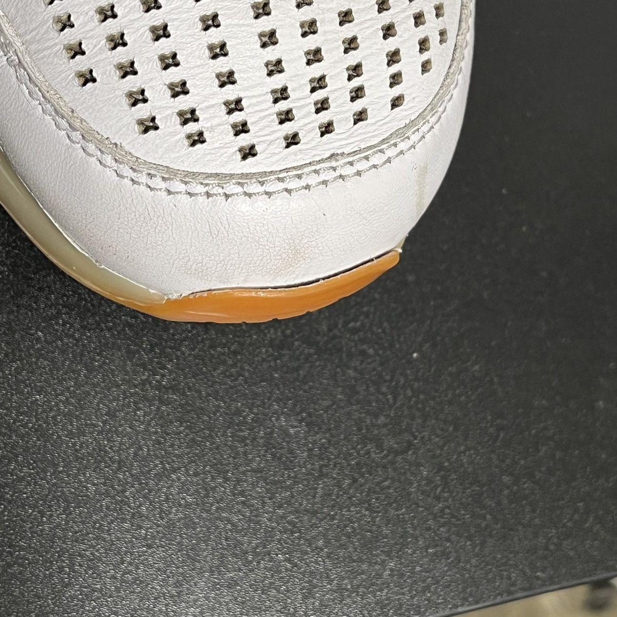 Nike Nike Kobe 10 Mid EXT White Gum 2015 Men’s 11 802366-100 Size US 11 / EU 44 - 10 Thumbnail