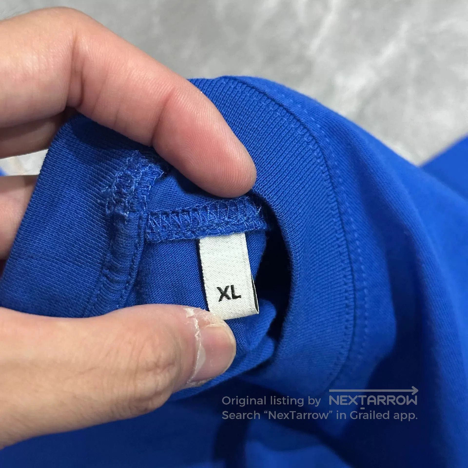 AMI AMI PARIS Klein Blue Heart Embroidered Tee. Size US XL / EU 56 / 4 - 7 Thumbnail