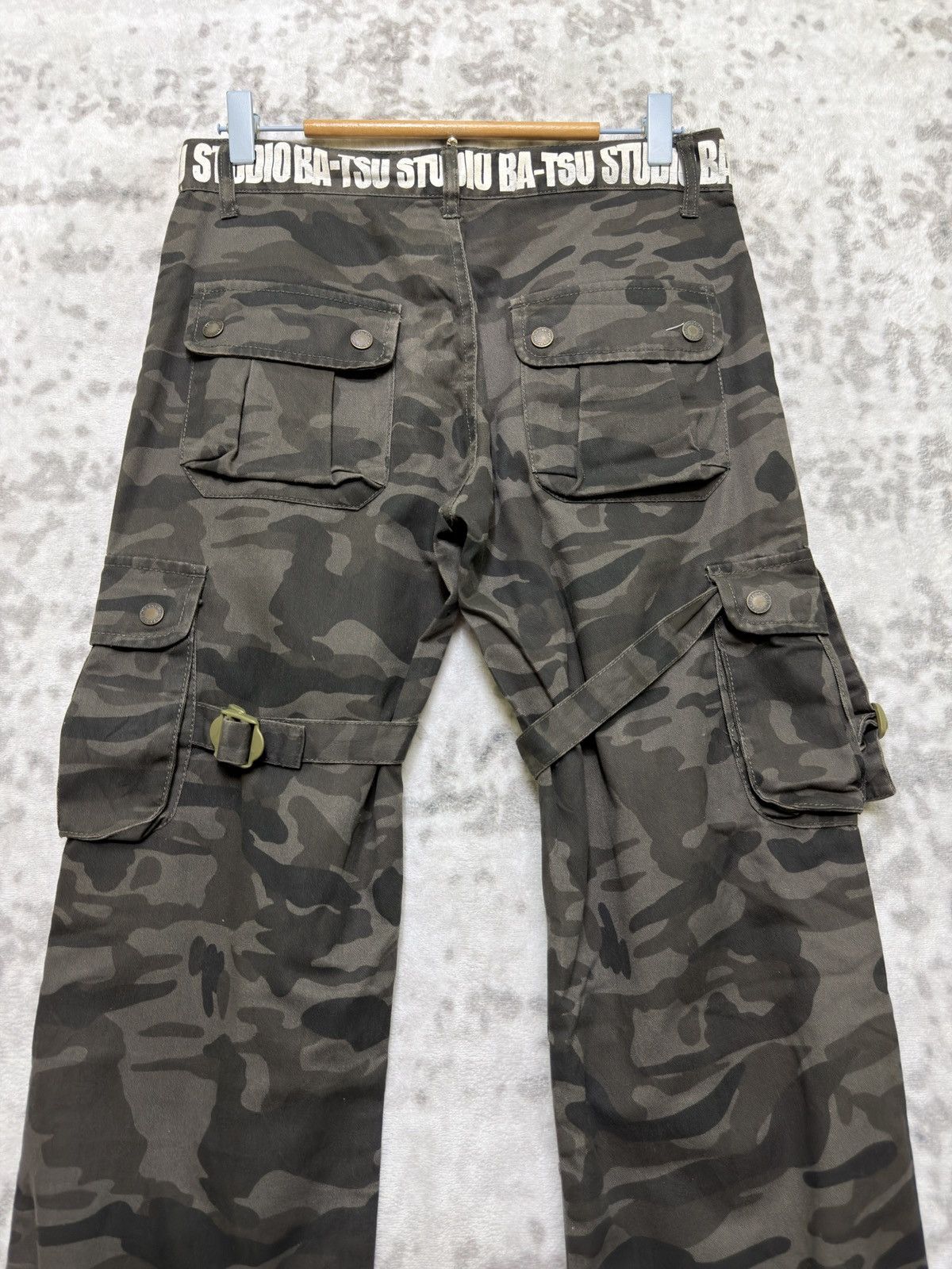 GOA BA-TSU STUDIO Camo Multi Pocket Punk Cargo Pants Size US 29 - 10 Thumbnail